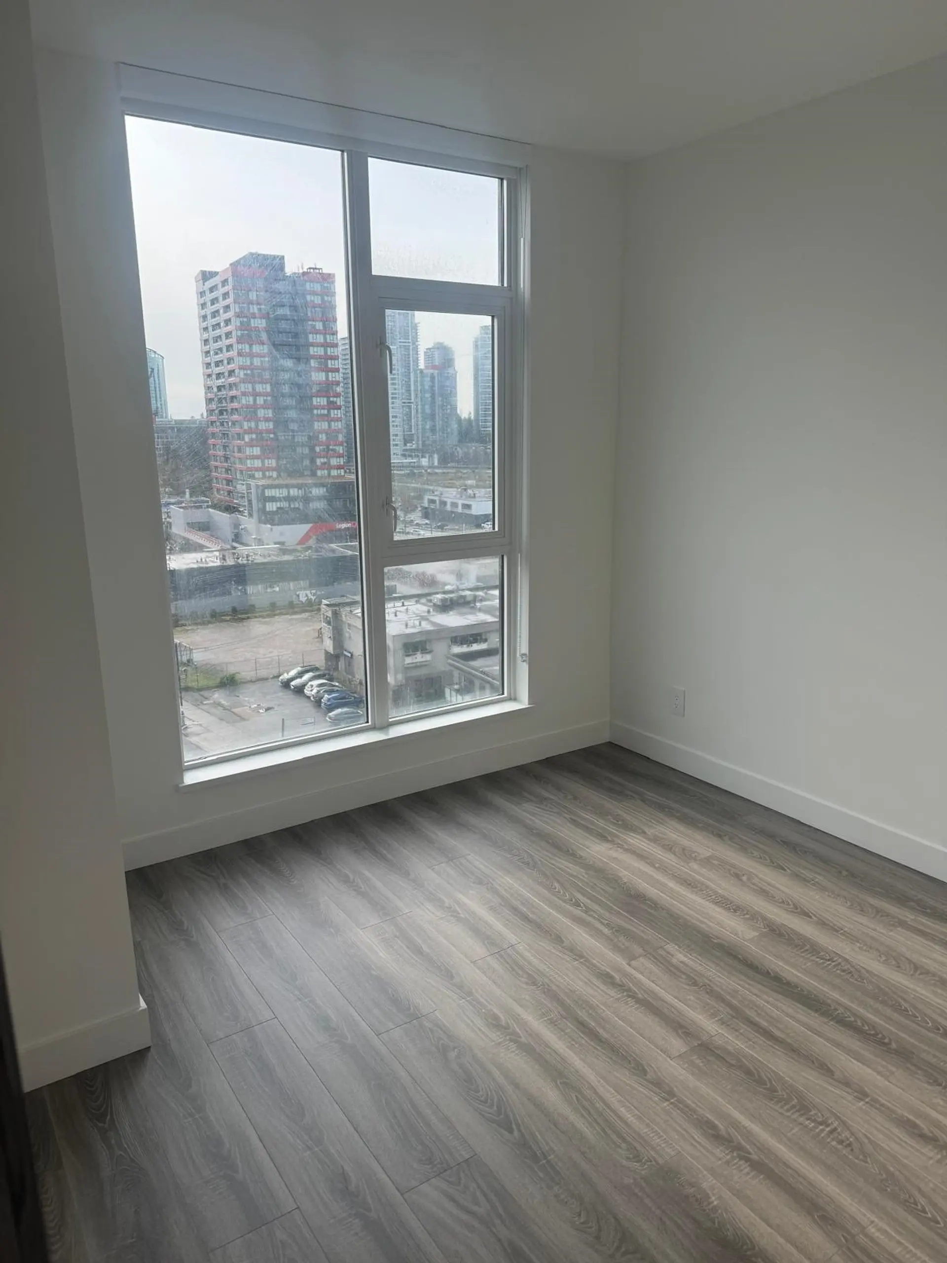 #706 10750 135a Street - Image 4