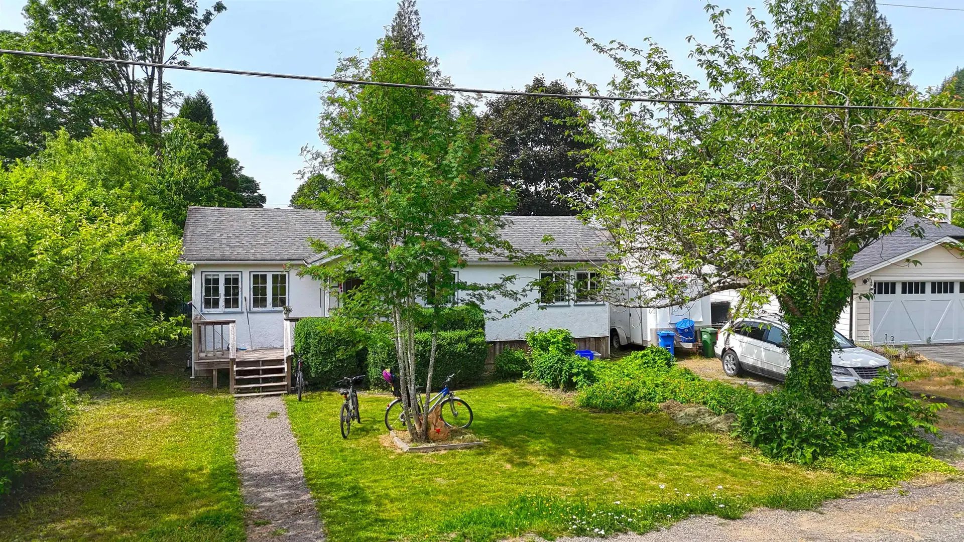 Property at 571 Echo Avenue, Harrison Hot Springs, BC