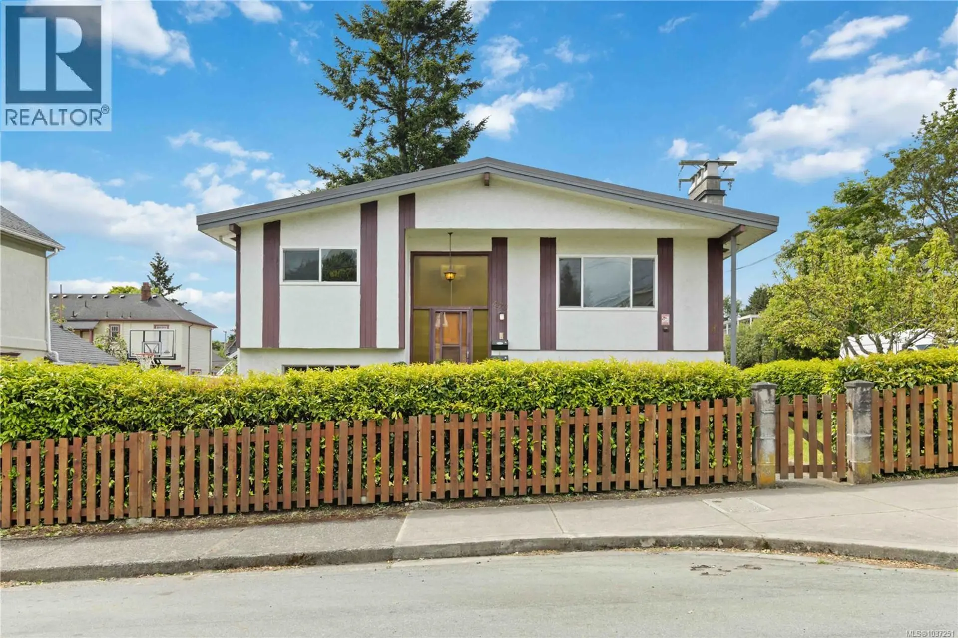 Property at 1273 Denman St, Victoria, BC