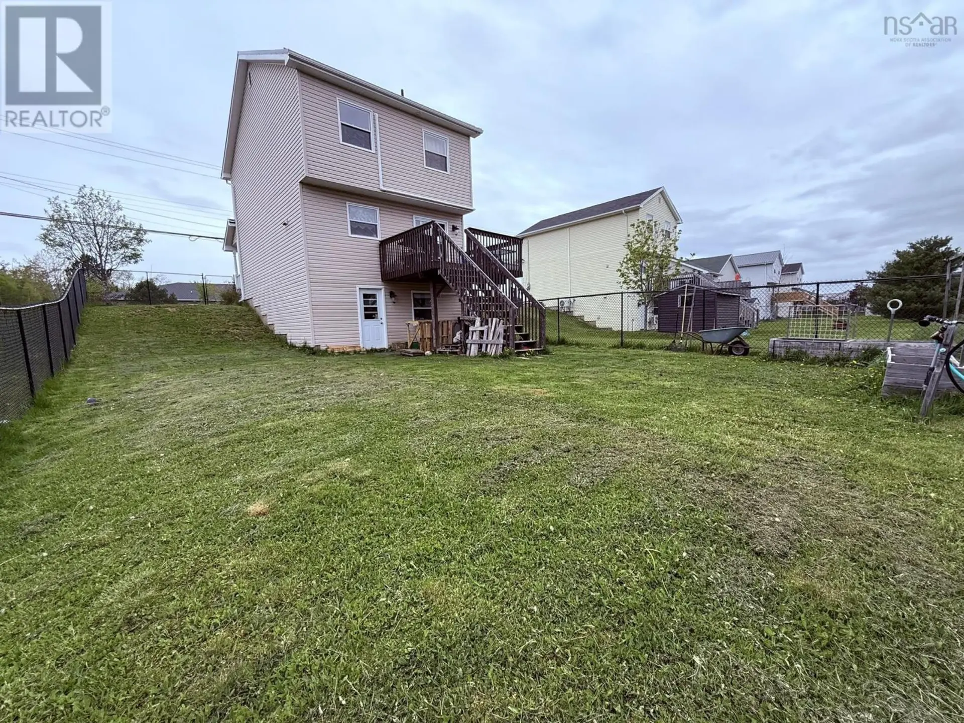 431 YOUNG Street - Image 16
