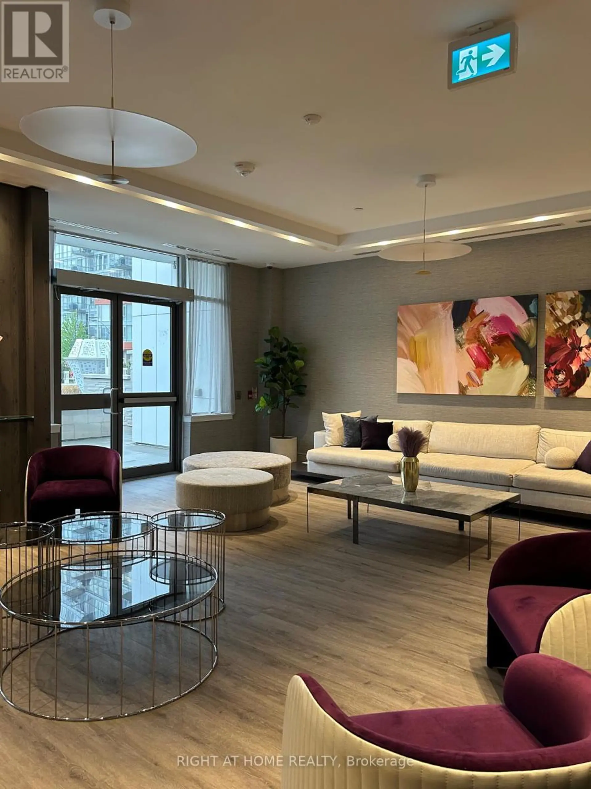 #308 75 CANTERBURY PLACE - Image 10