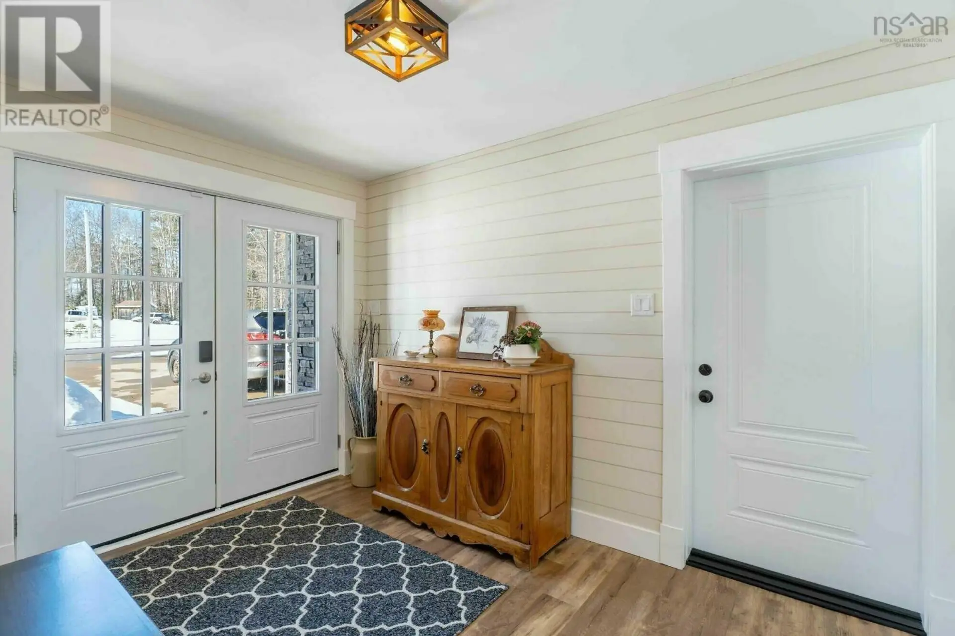 472 Alexander MacKenzie Road - Image 2