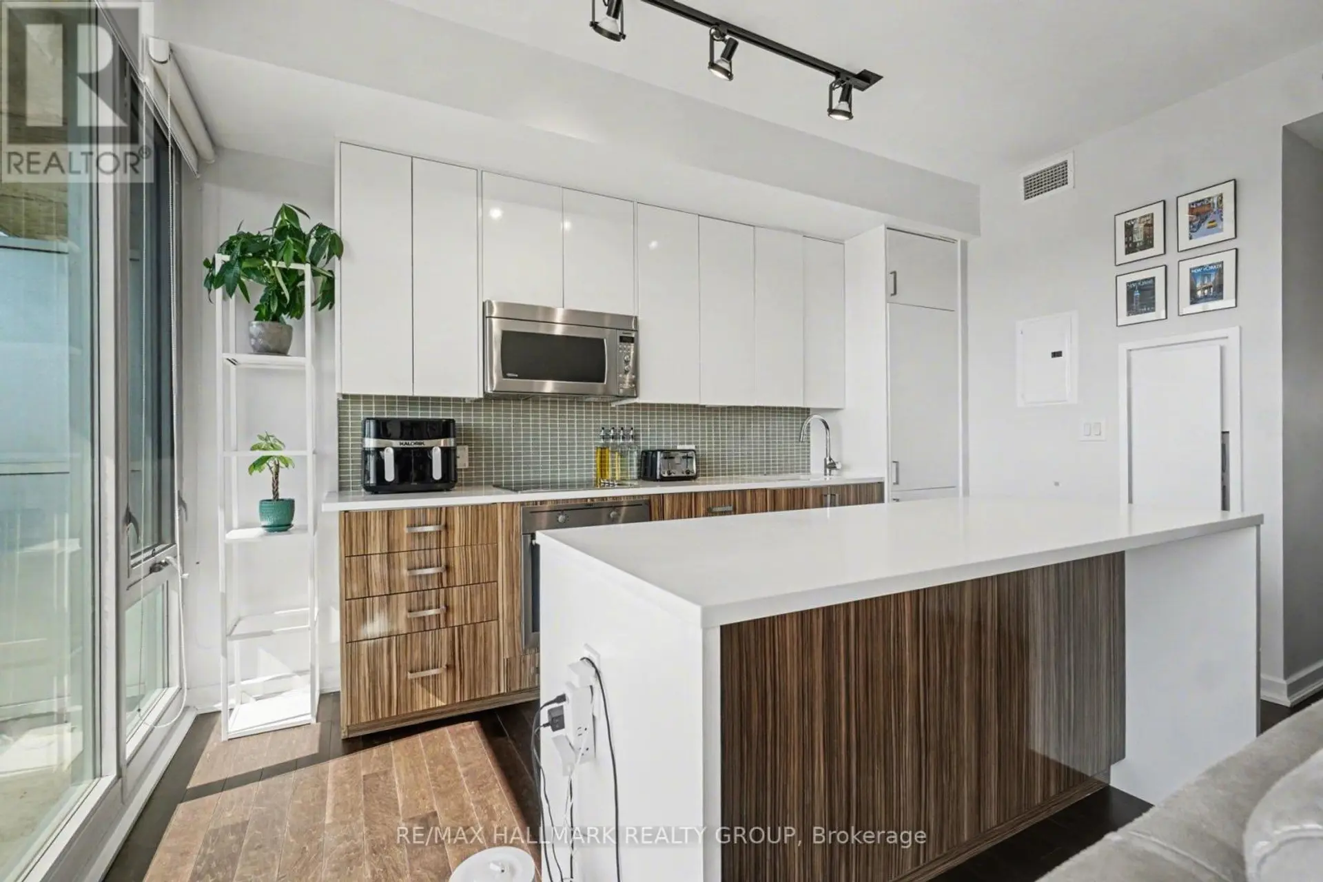 #1208 300 LISGAR STREET - Image 4