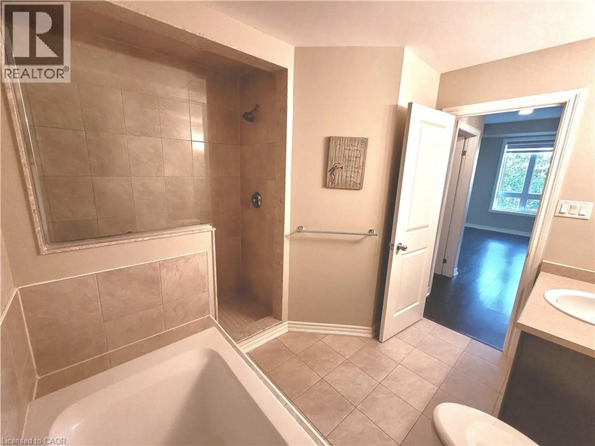 #214 5327 UPPER MIDDLE Road - Image 13