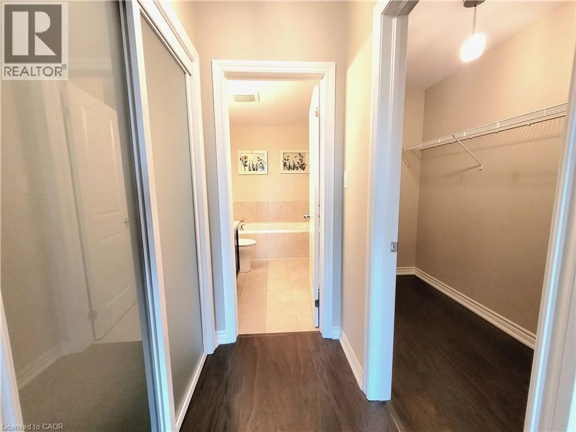 #214 5327 UPPER MIDDLE Road - Image 11