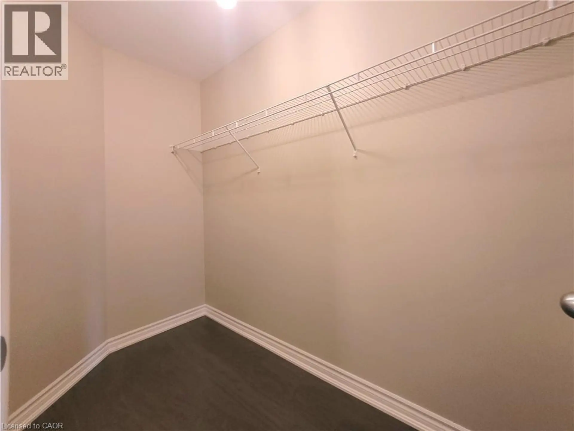 #214 5327 UPPER MIDDLE Road - Image 14
