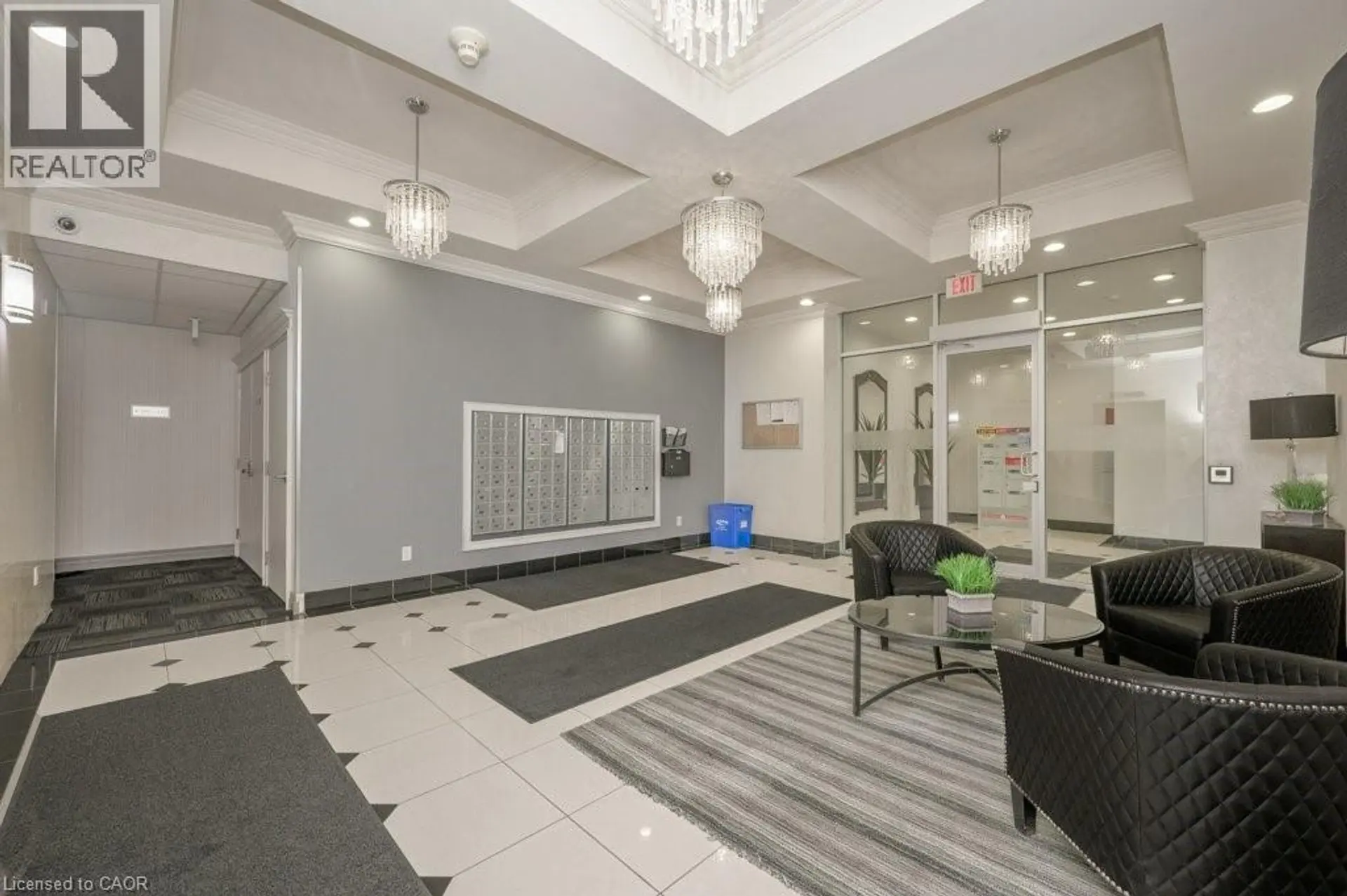 #214 5327 UPPER MIDDLE Road - Image 2