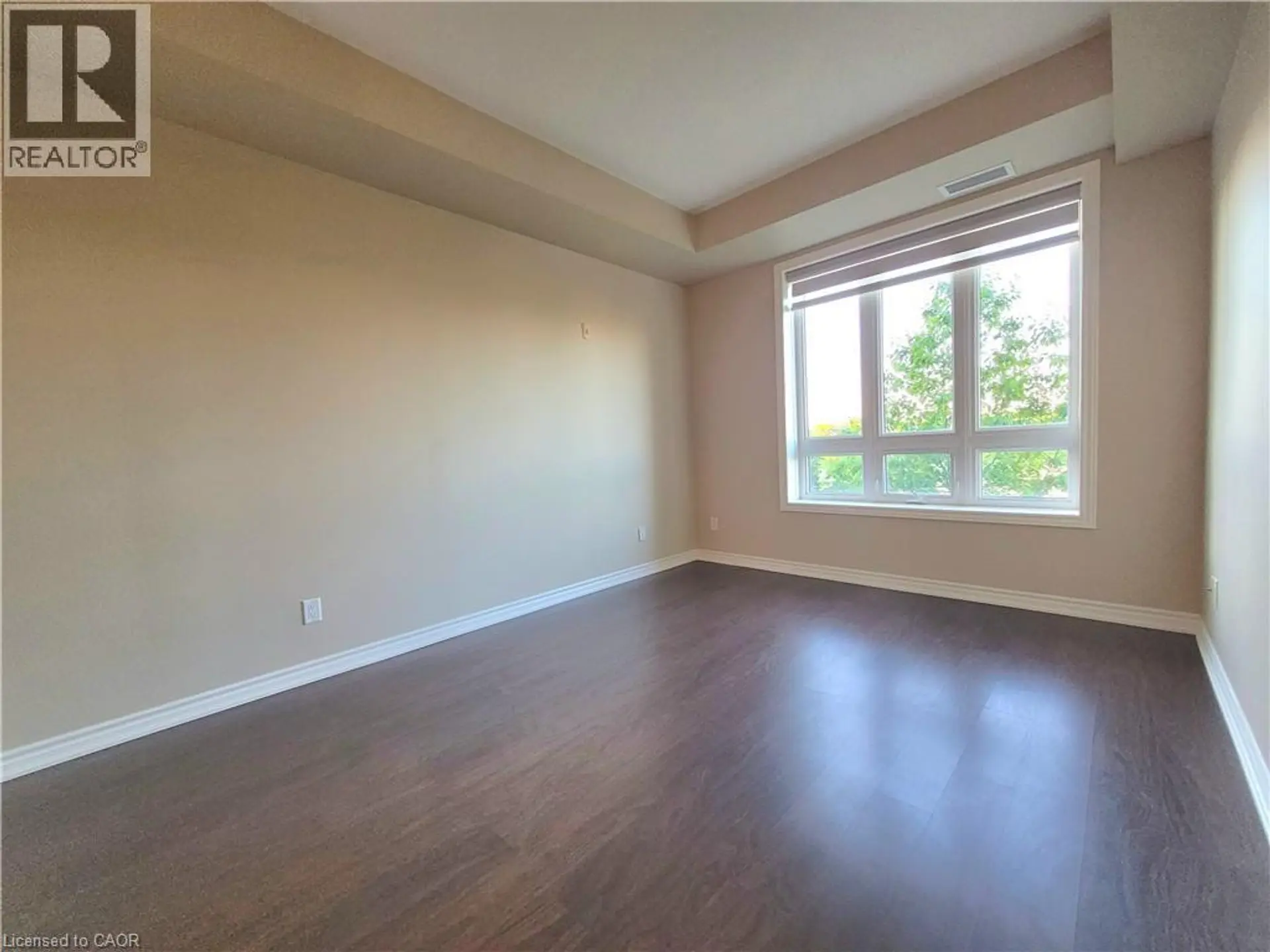 #214 5327 UPPER MIDDLE Road - Image 10