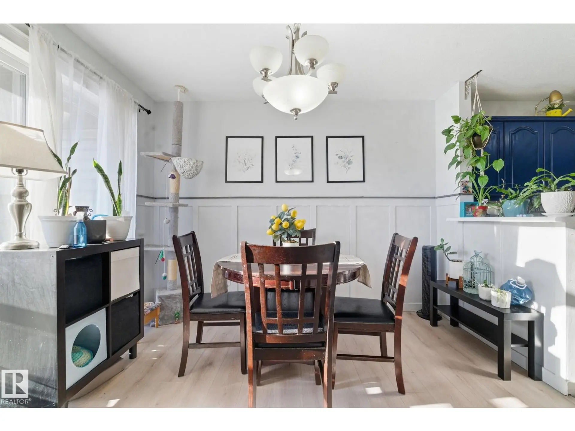 #62 2505 42 ST NW - Image 1