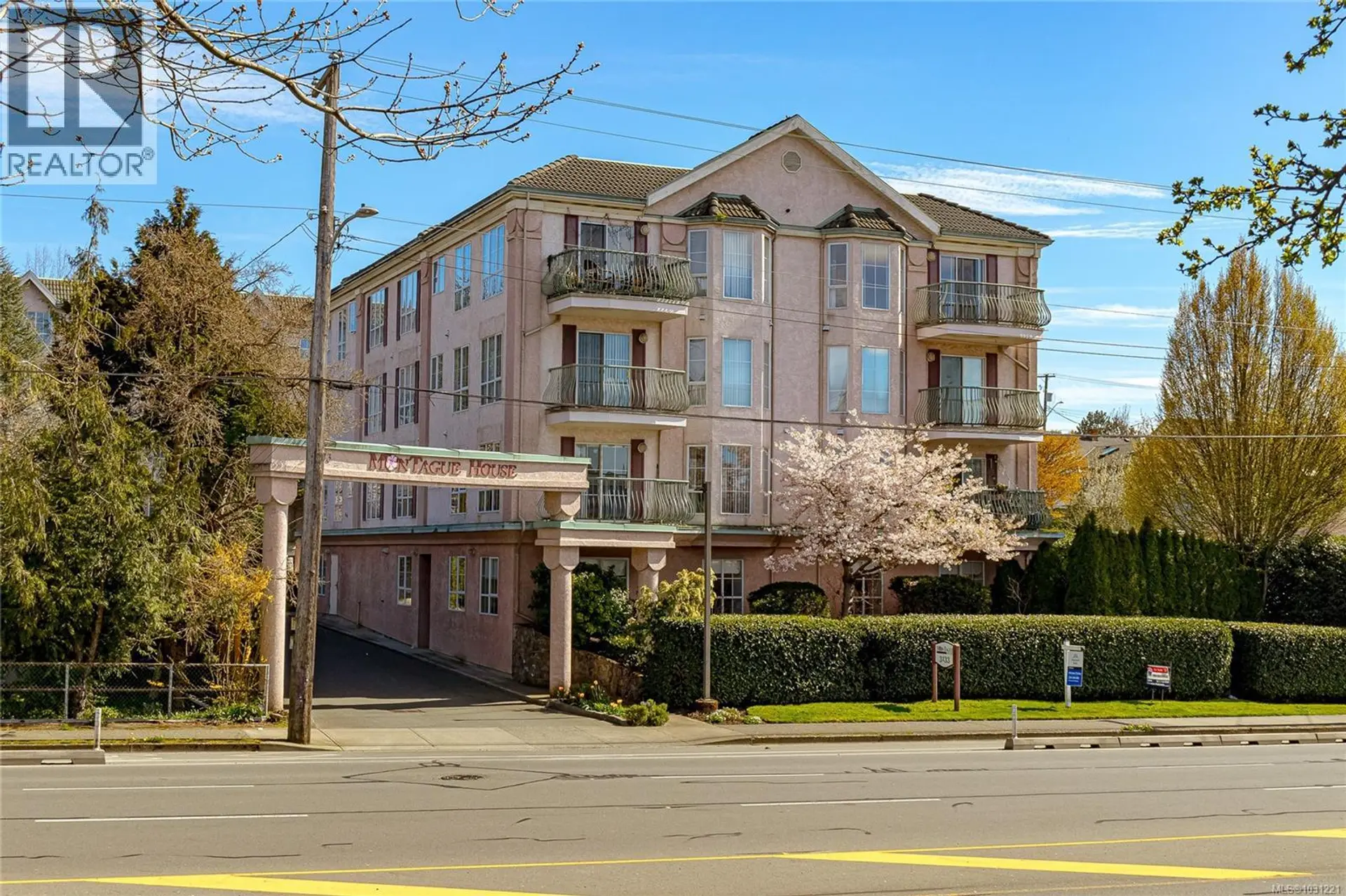 Property at #101 3133 Tillicum Rd, Saanich, BC
