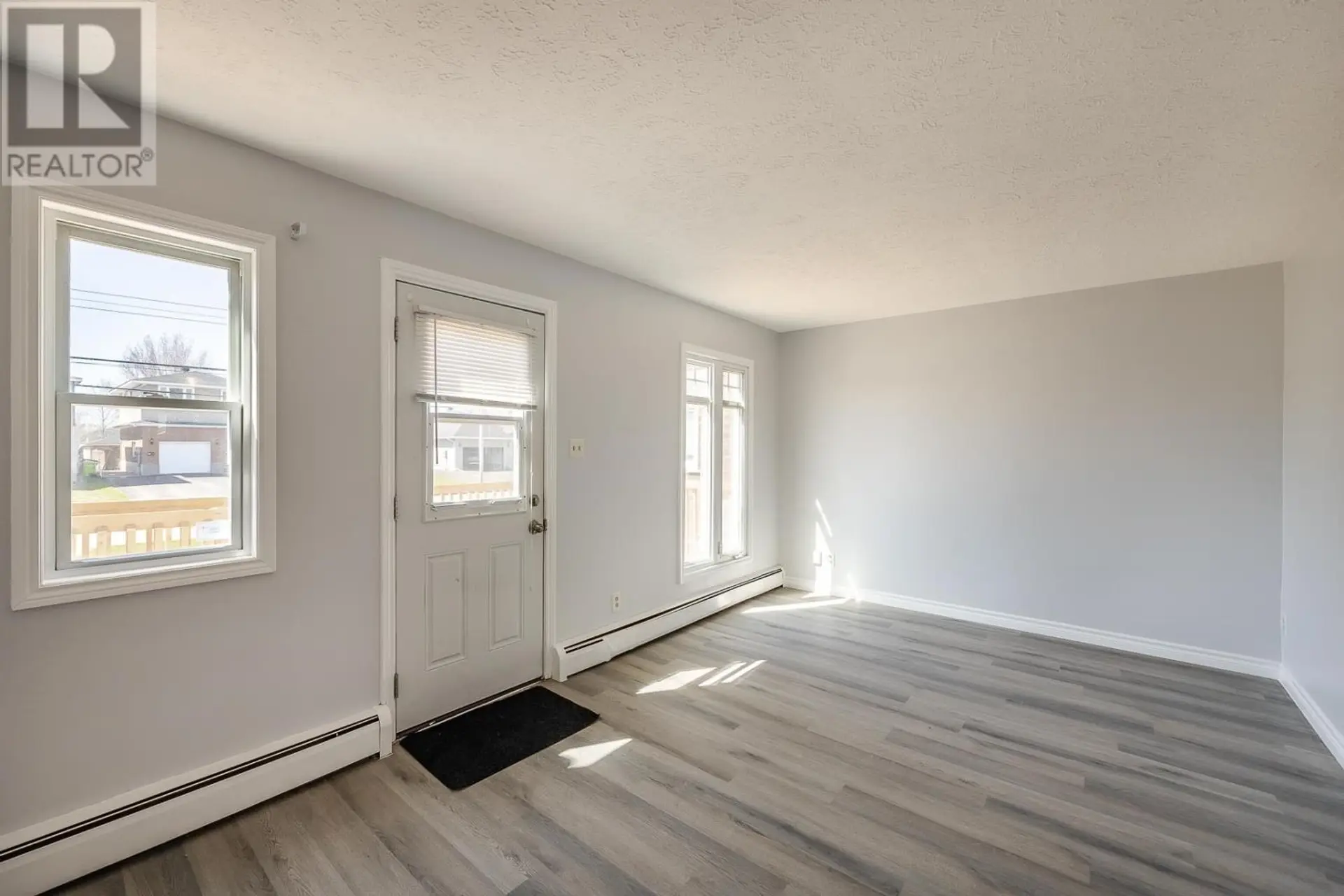 48 Churchill AVE - Image 7