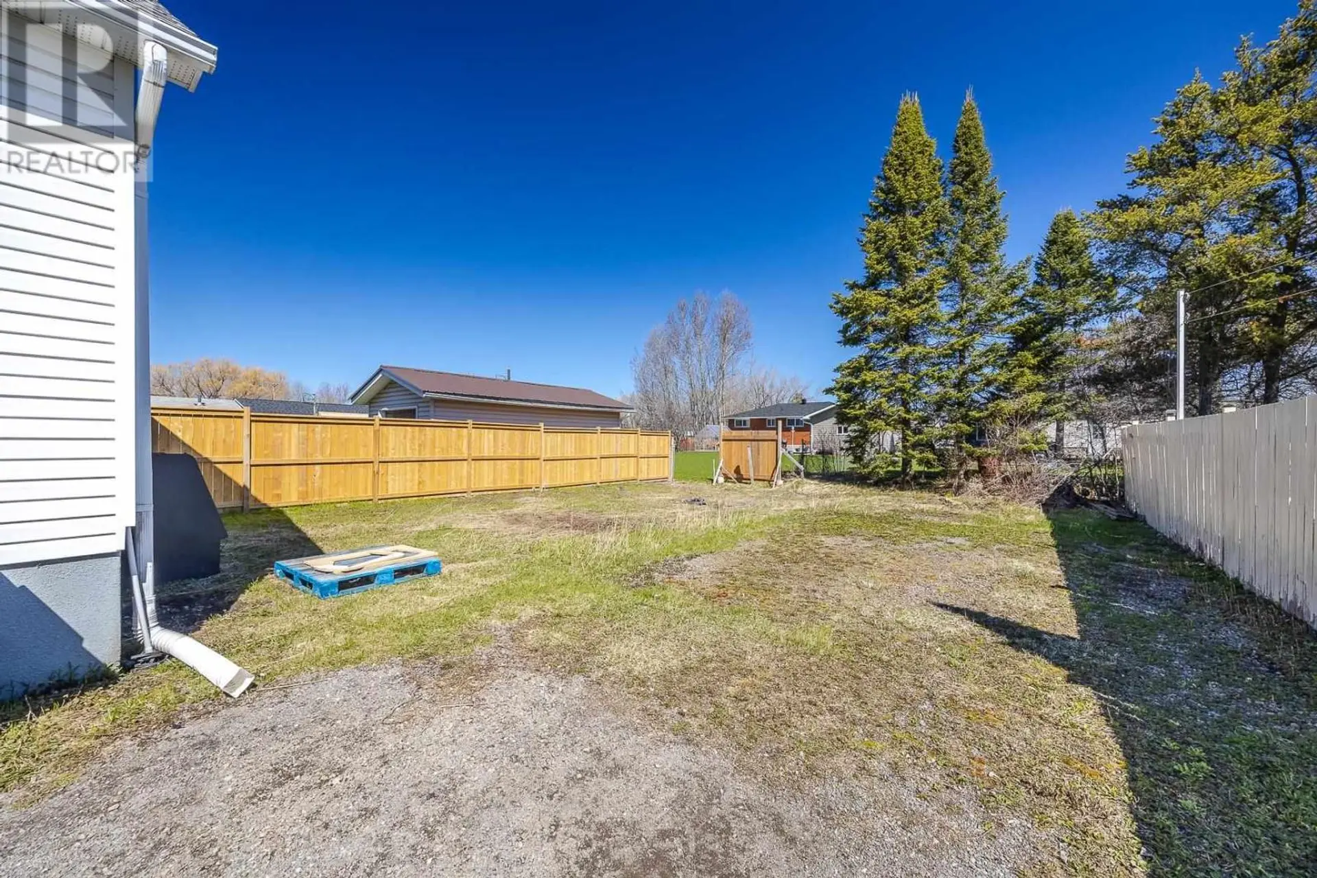 48 Churchill AVE - Image 19