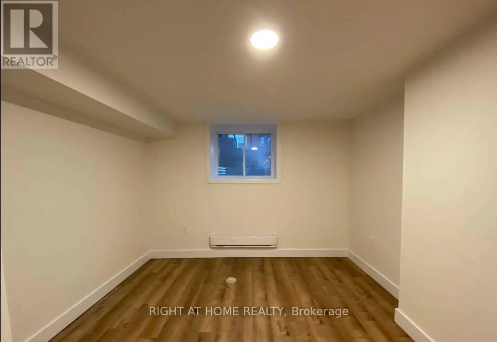 34 MACPHERSON AVENUE - Image 15