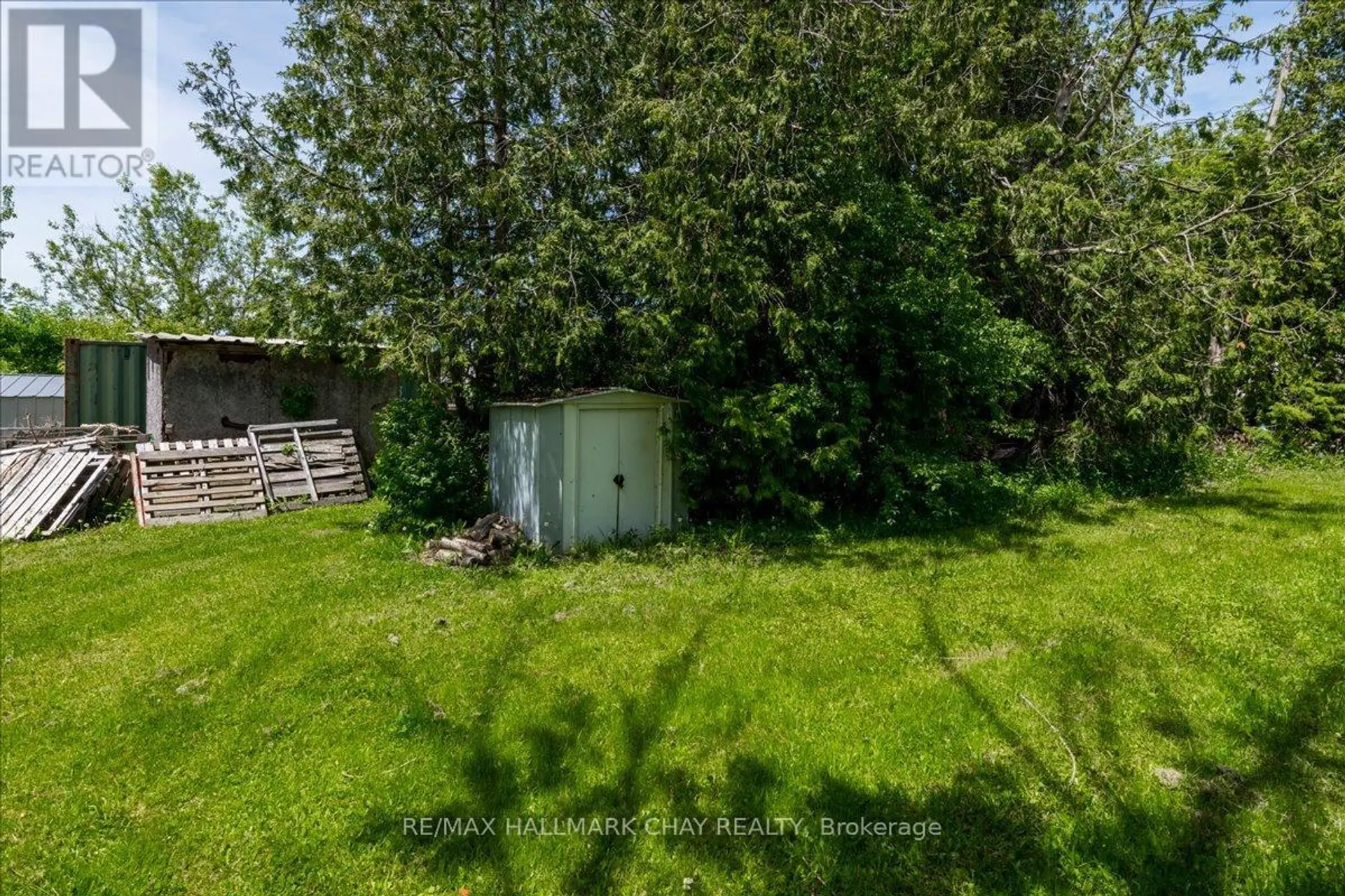 1056 EWART STREET - Image 12