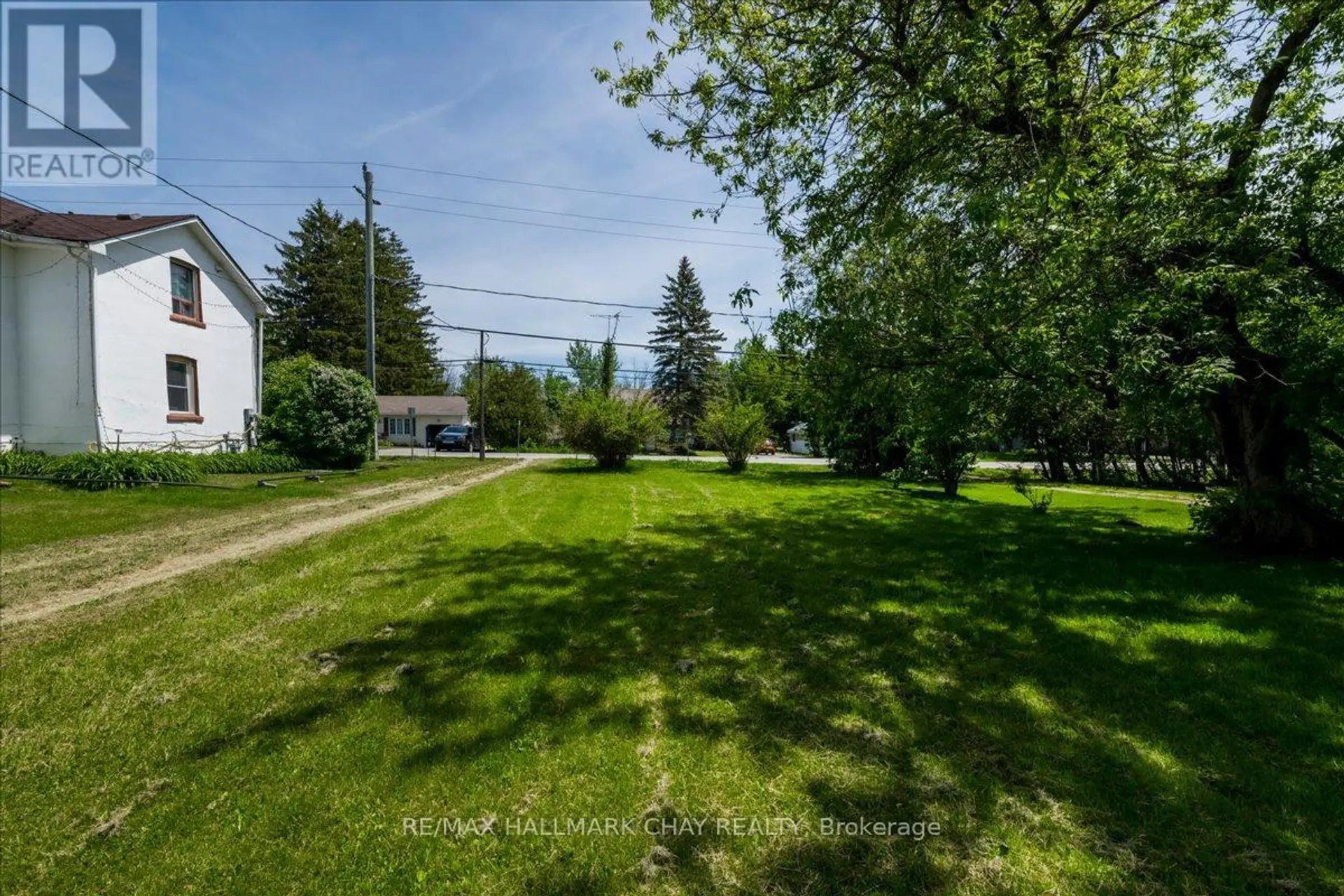 1056 EWART STREET - Image 14