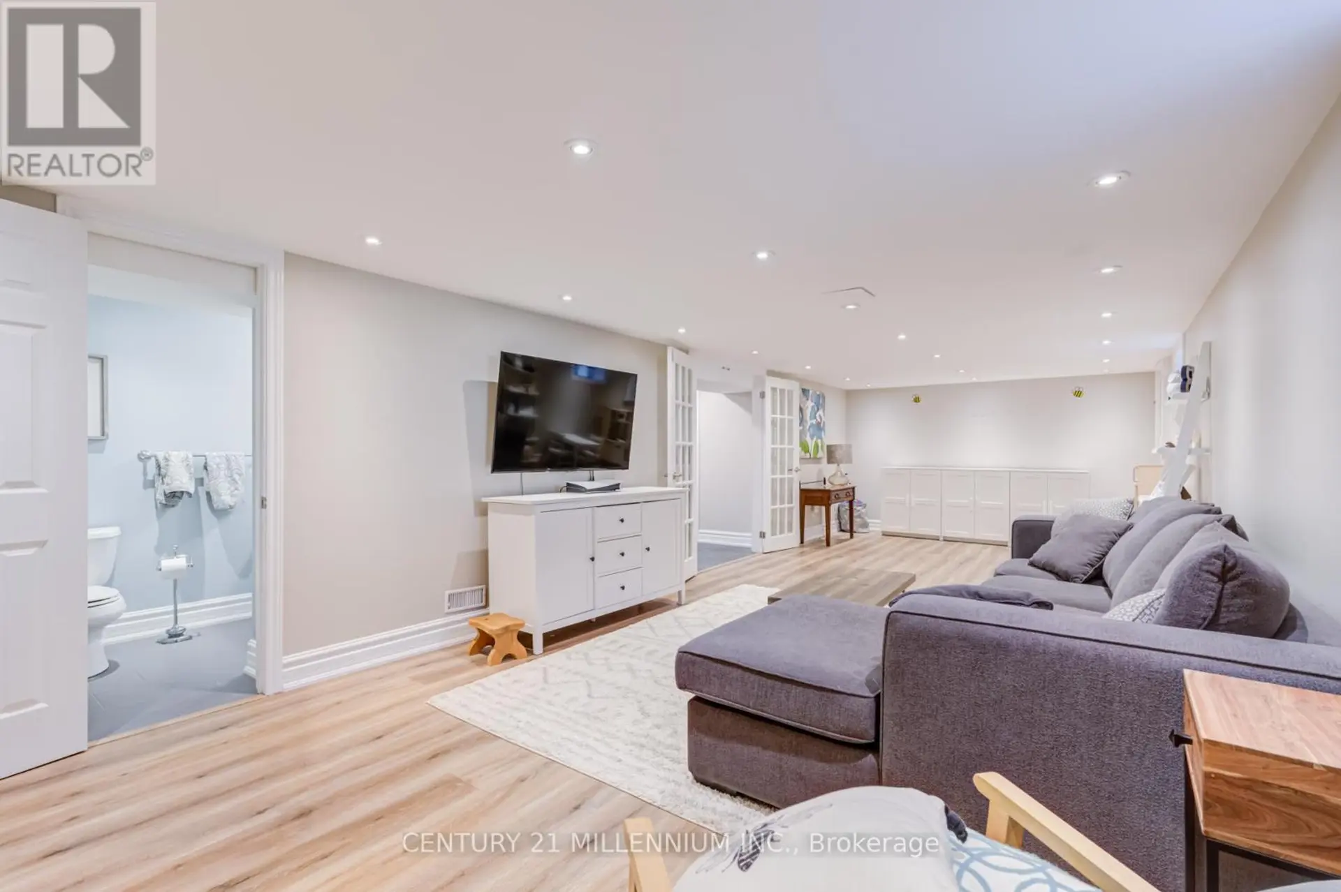 9 PRINCE CHARLES DRIVE - Image 16
