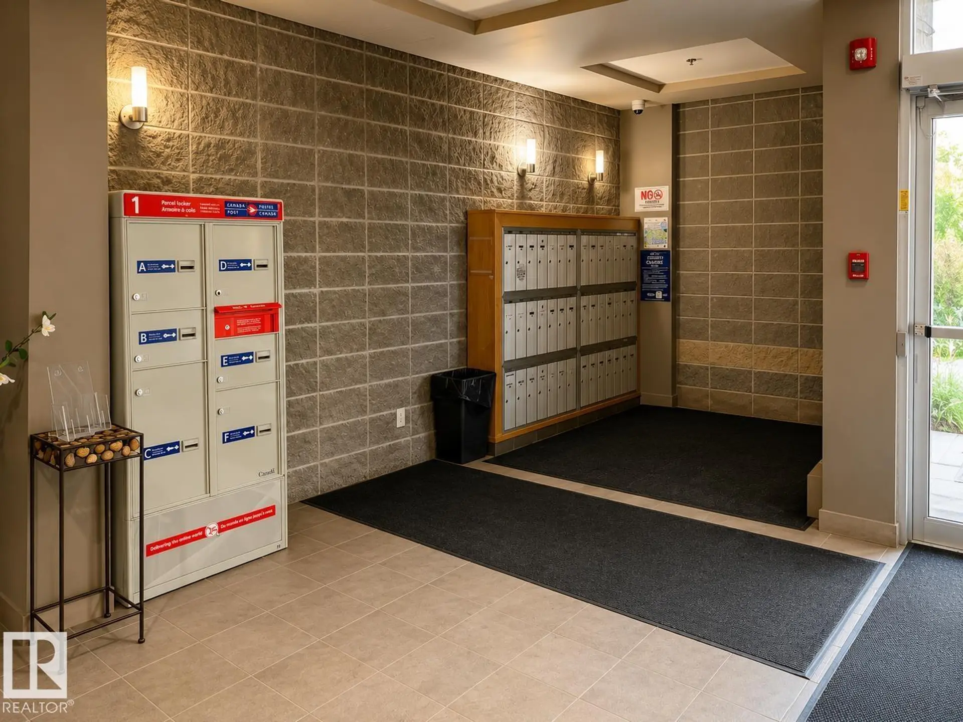 #405 9750 94 ST NW - Image 16