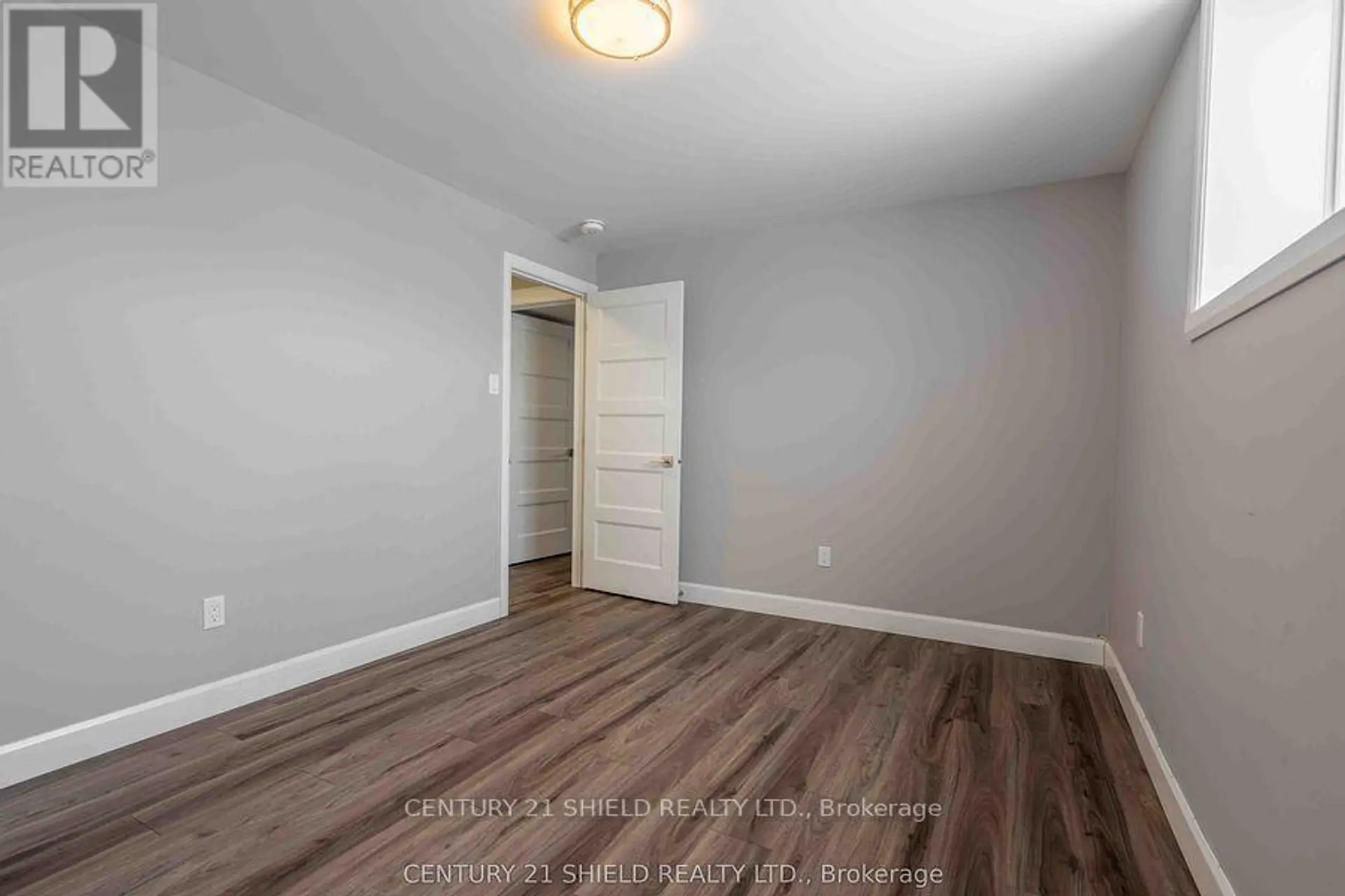 238 EAST RIDGE DRIVE - Image 12