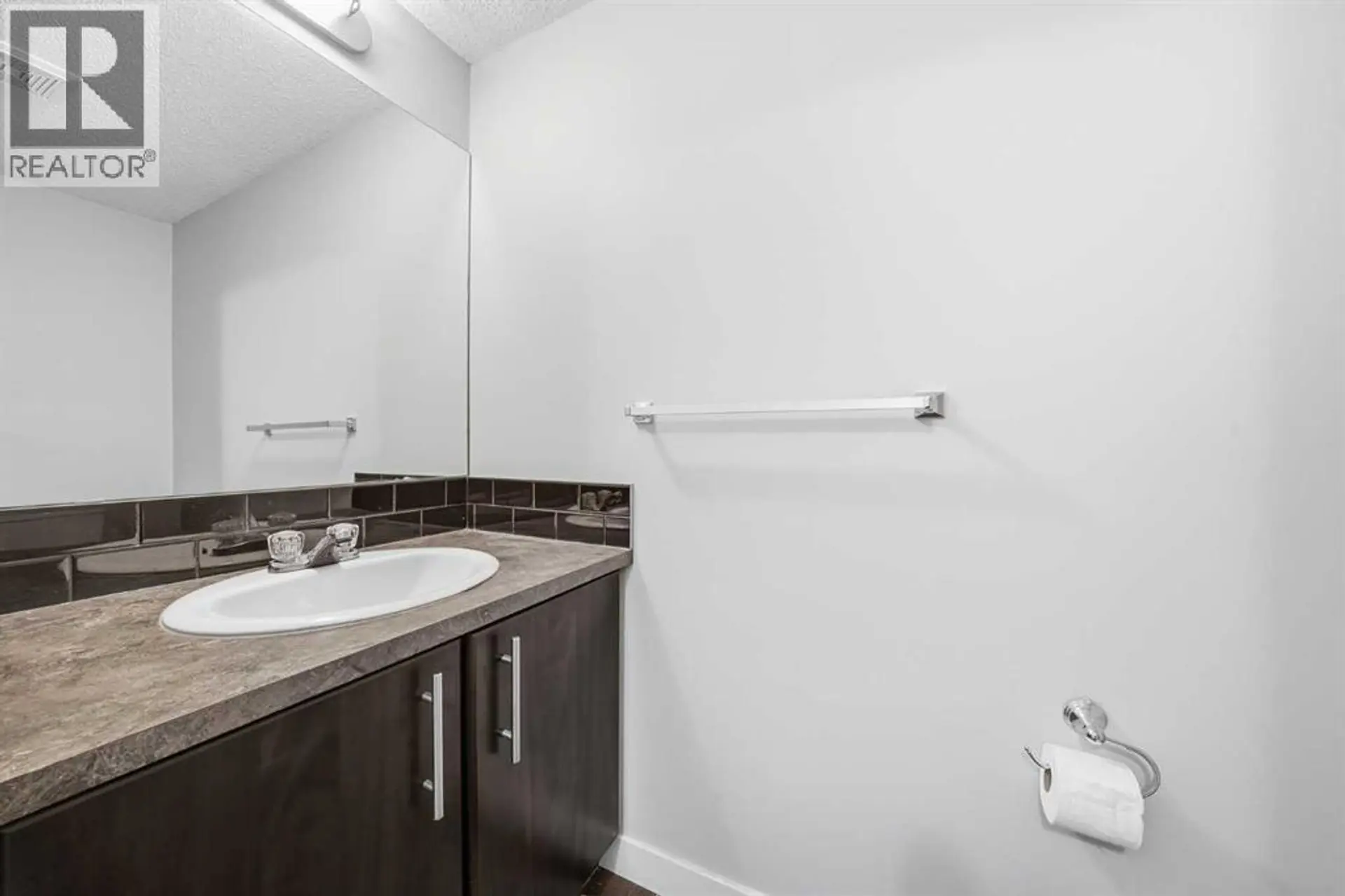 #1103 2445 Kingsland Road SE - Image 5