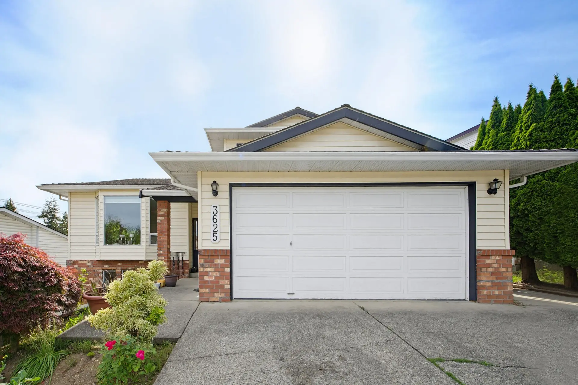 Property at 3625 Nootka Street, Abbotsford, BC