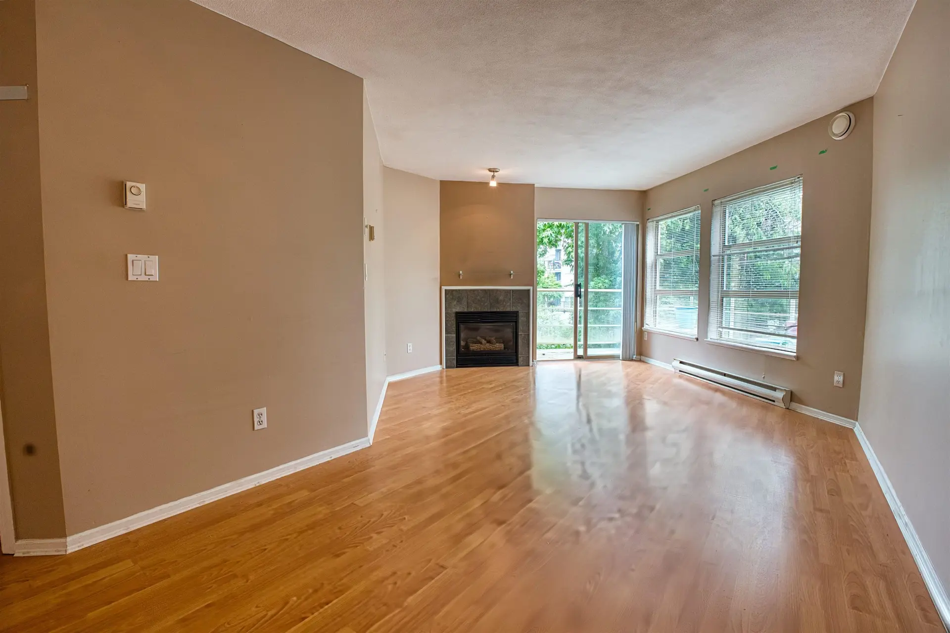 #206 22277 122 Avenue - Image 6