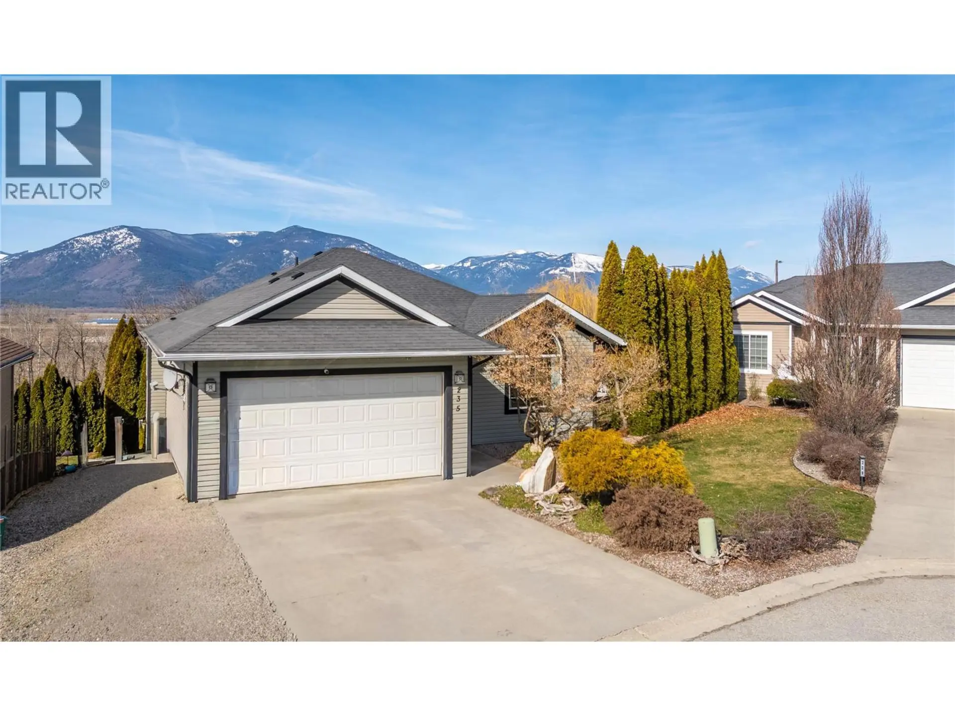 Property at 235 3rd Avenue S, Creston, BC