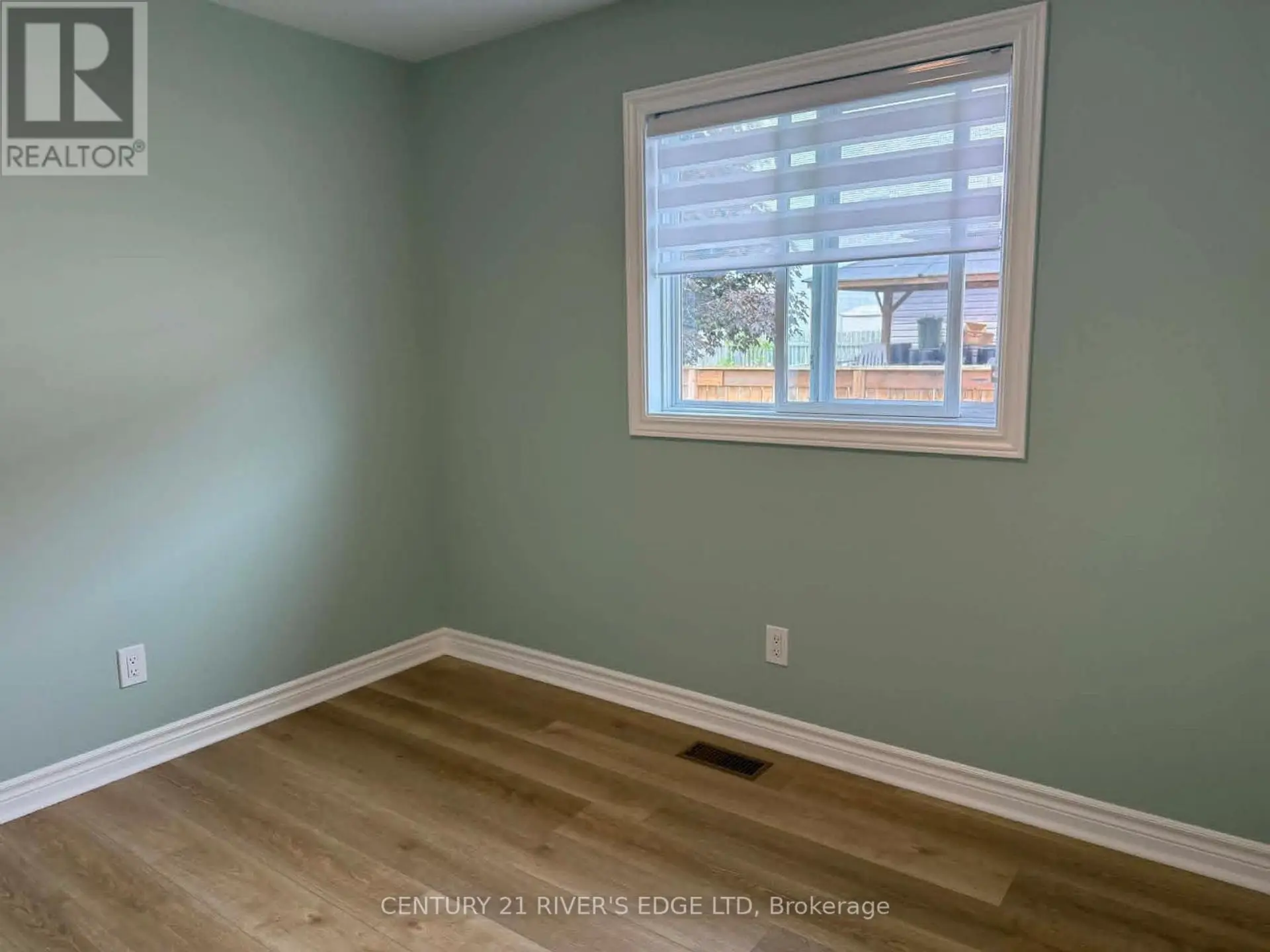 72 ST LAWRENCE STREET - Image 10
