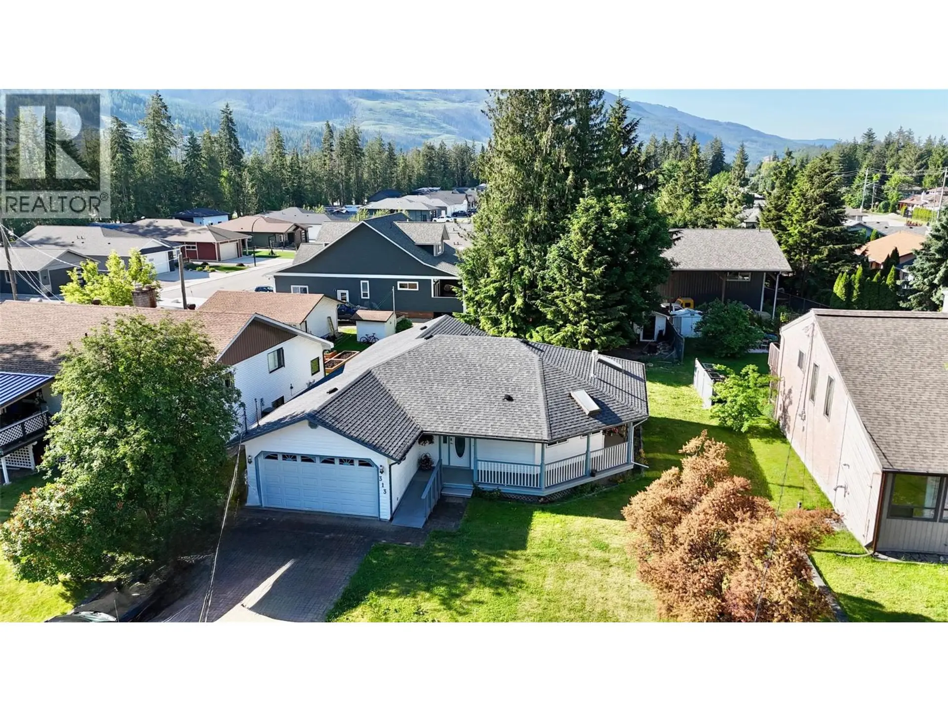 Property at 313 Hemlock Crescent N, Sicamous, BC