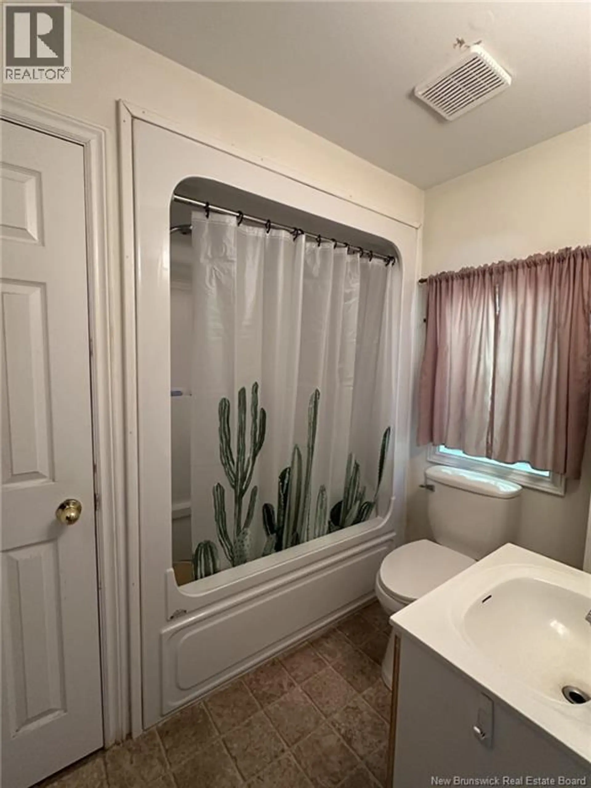 20 Scott Lane - Image 10