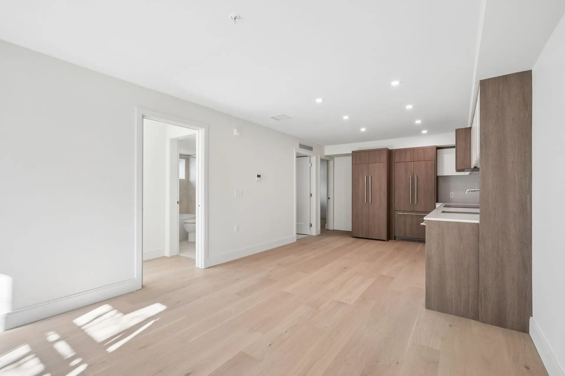#153 408 W 45th Avenue - Image 4