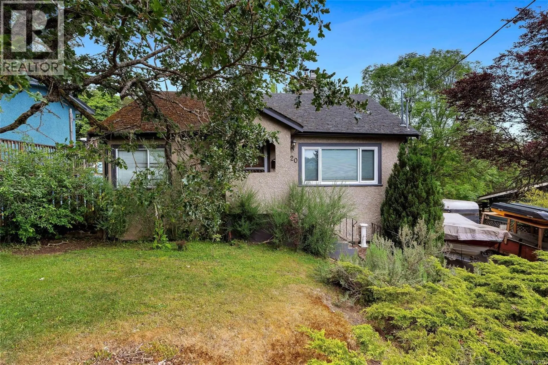 Property at 920 Jasmine Ave, Saanich, BC