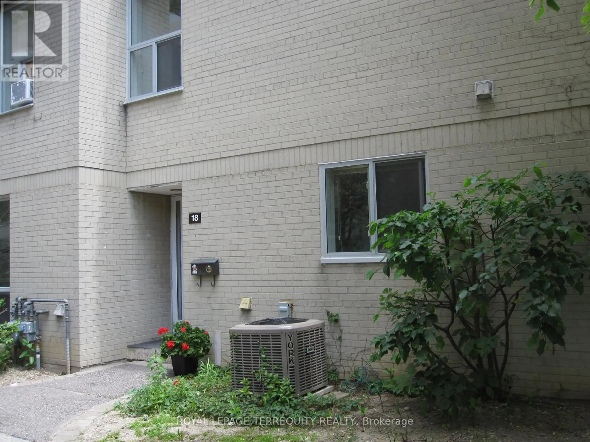 [private address] - Image 3