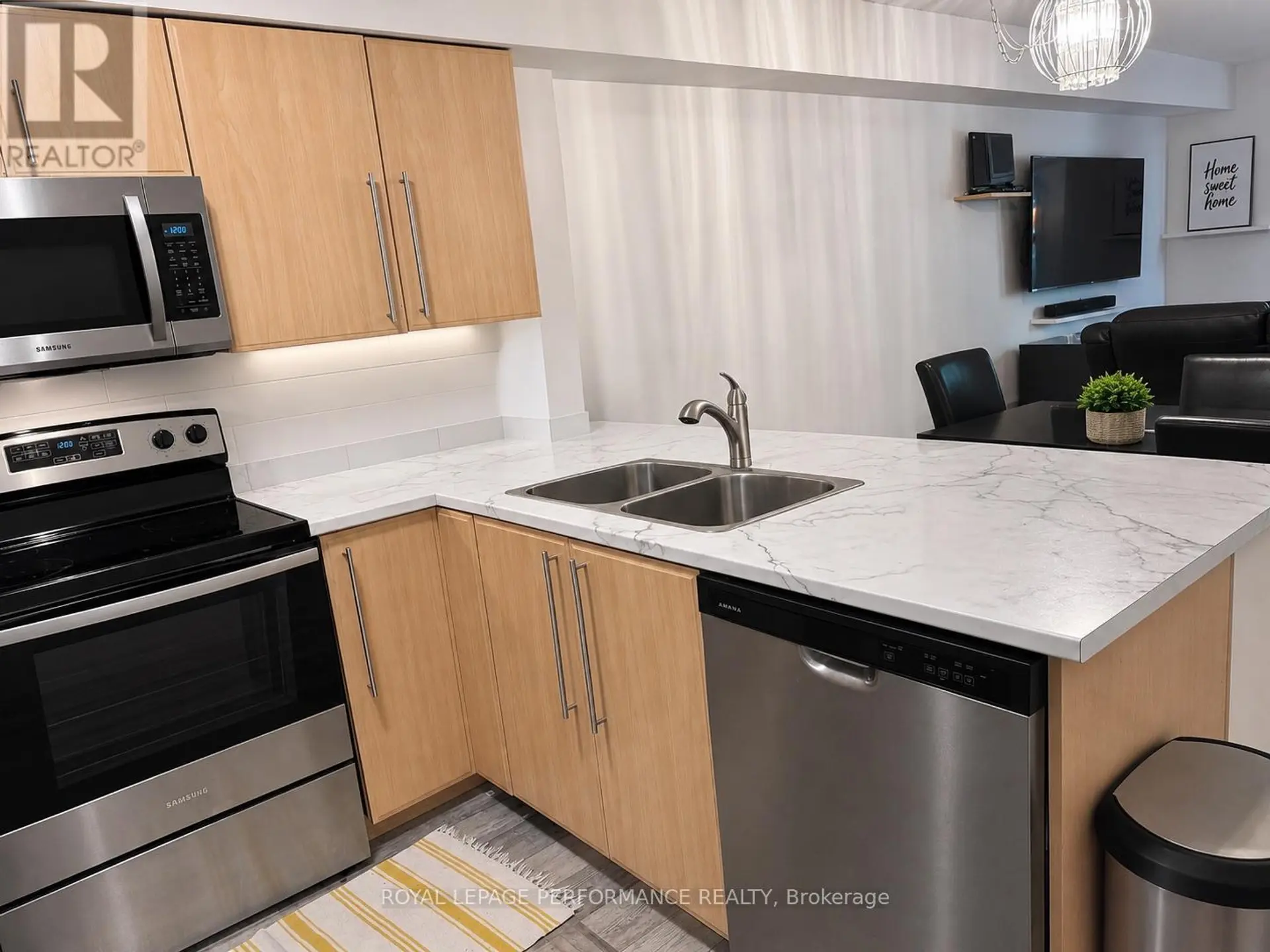 #33 59 STRATHAVEN PRIVATE - Image 6