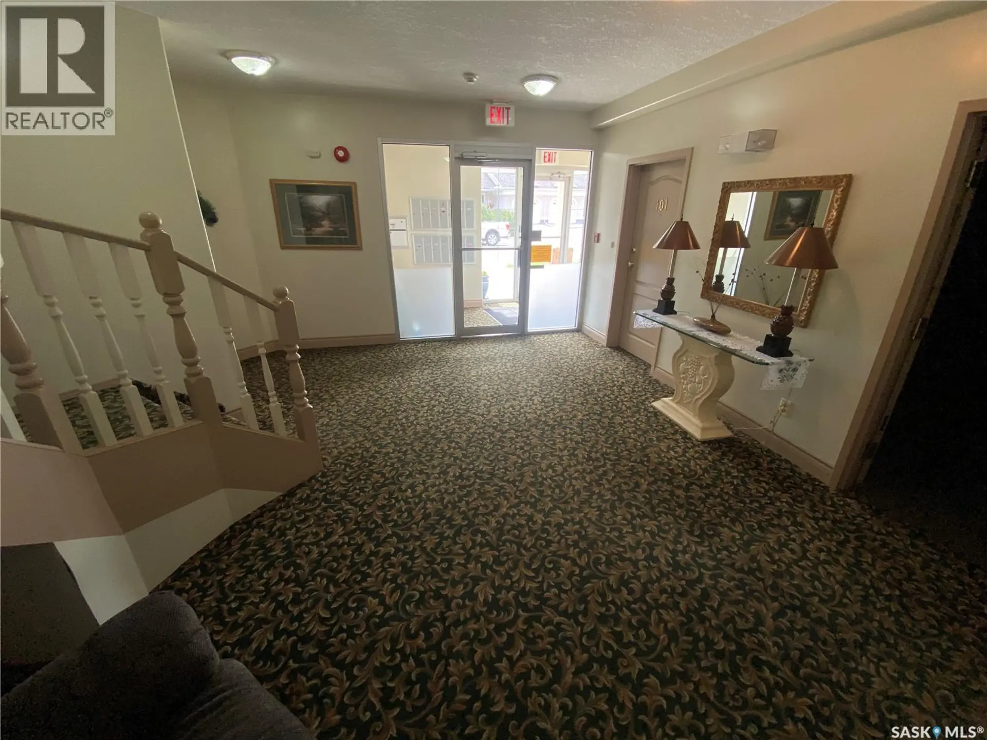 #203 57 Russell DRIVE - Image 17