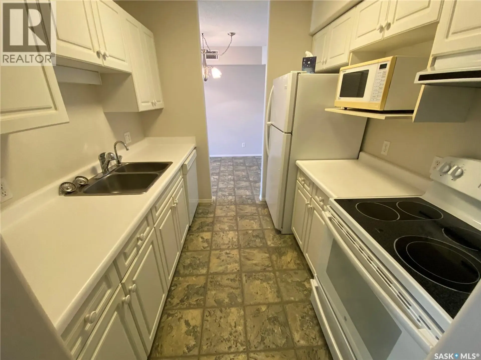 #203 57 Russell DRIVE - Image 2