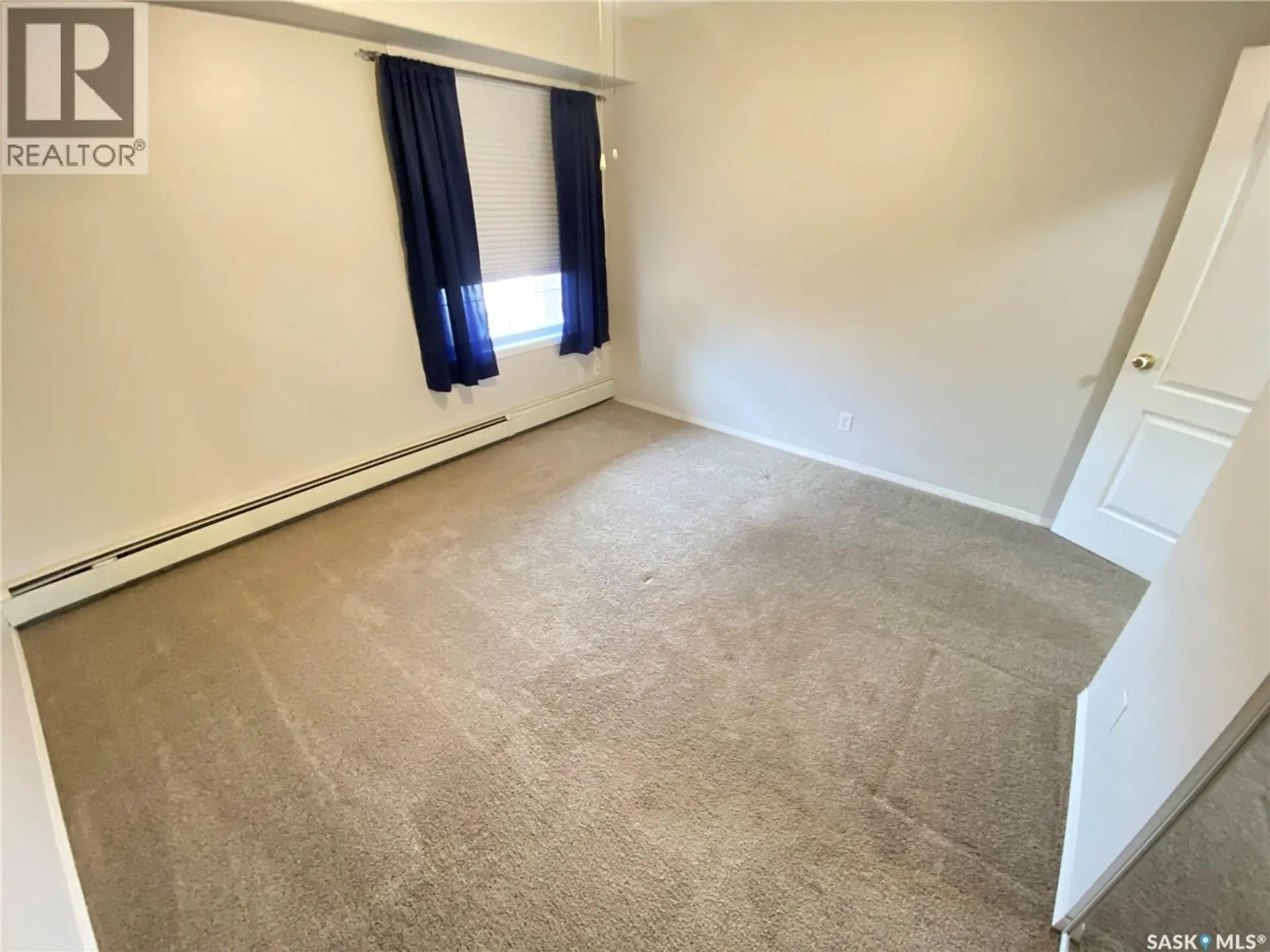 #203 57 Russell DRIVE - Image 8