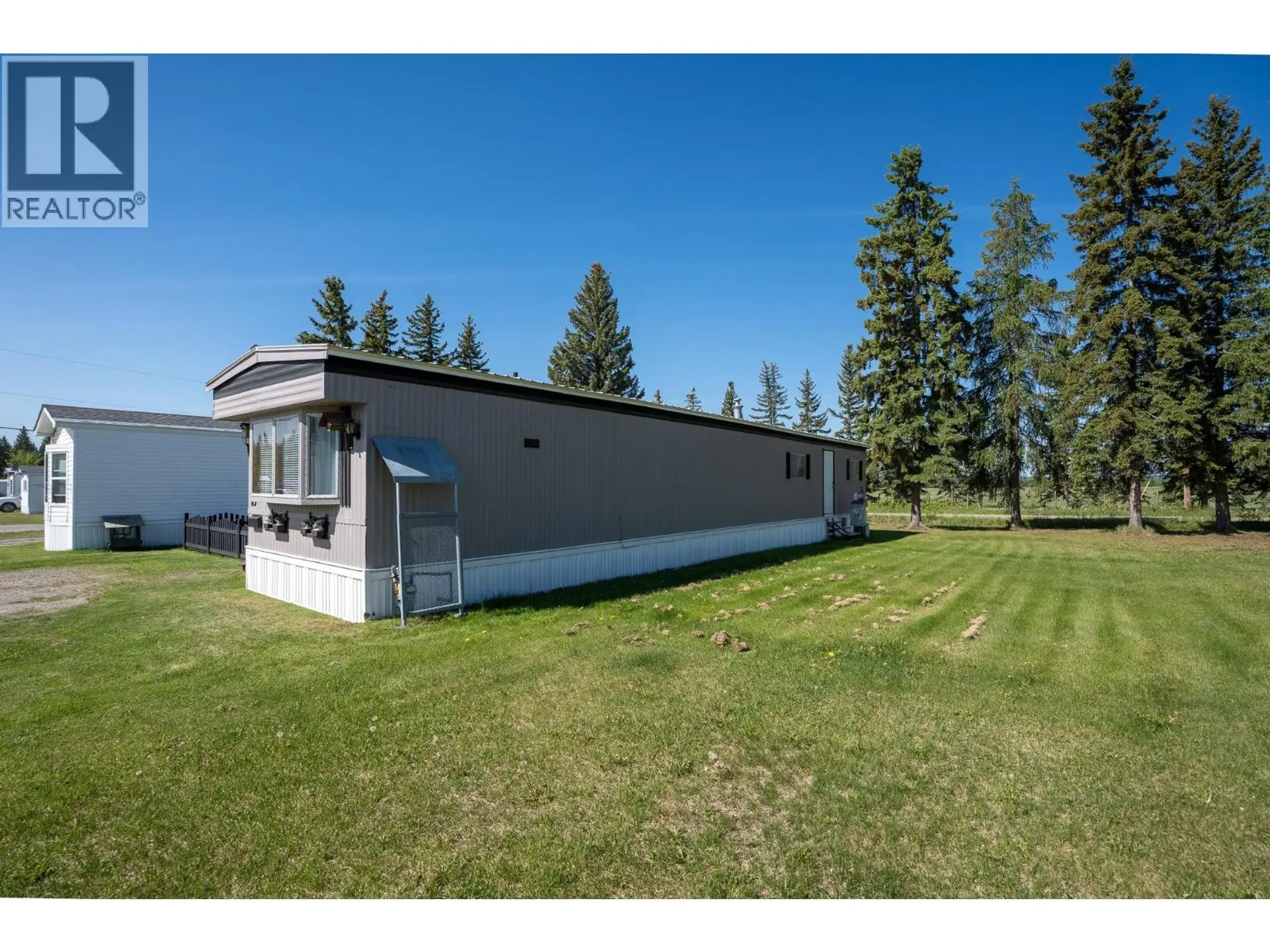#10 8680 CASTLE ROAD - Image 18