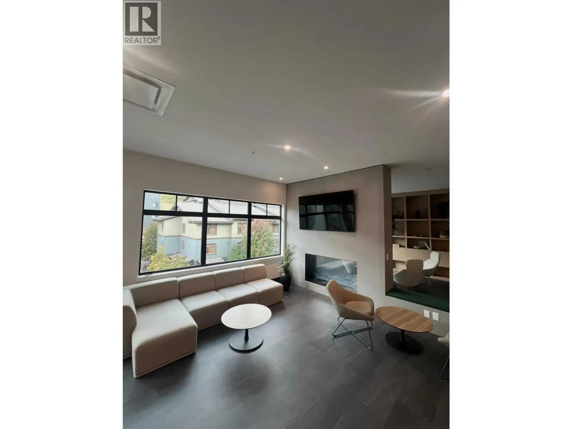 #215 4280 Red Mountain Road - Image 9