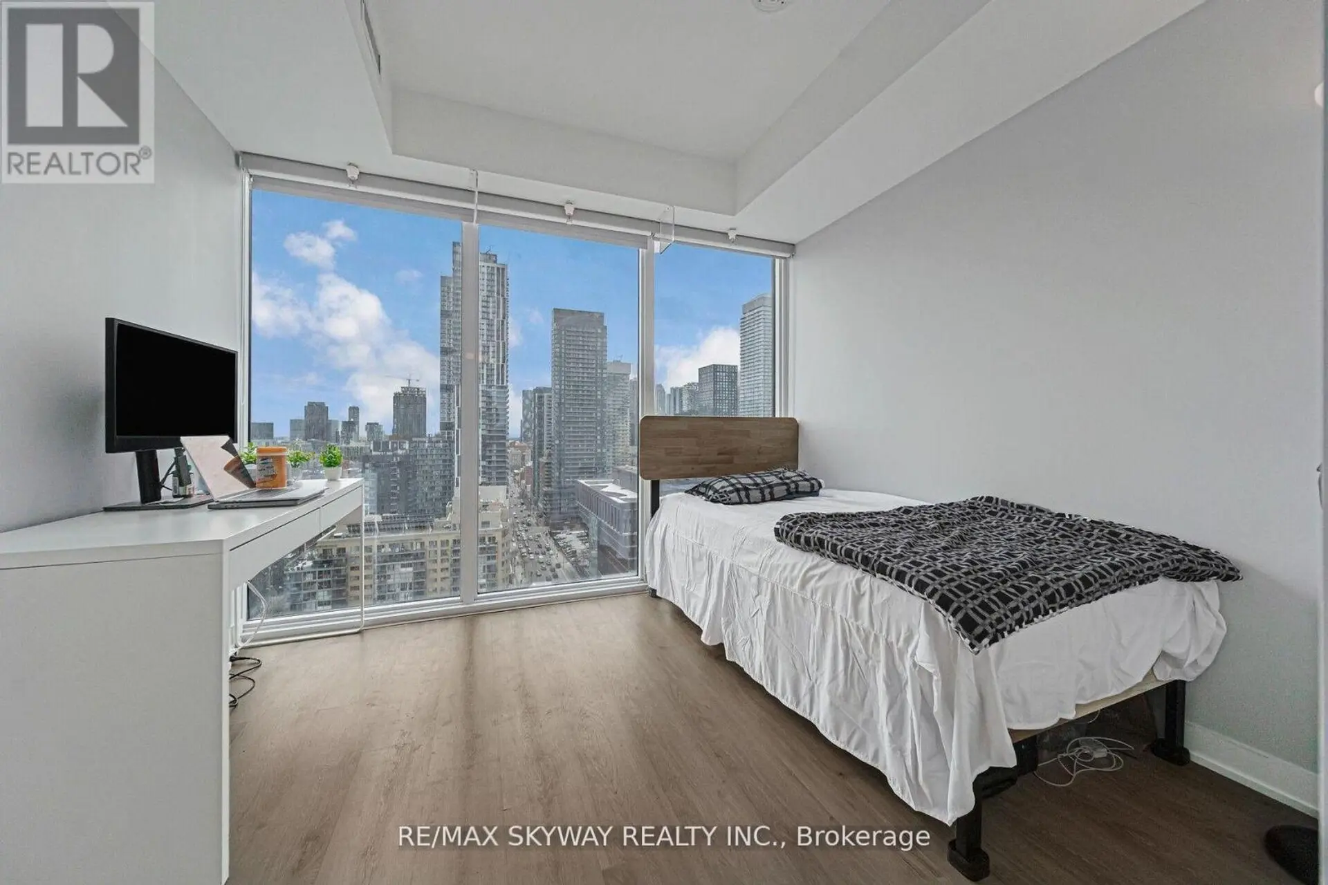 #2101 319 JARVIS STREET - Image 9