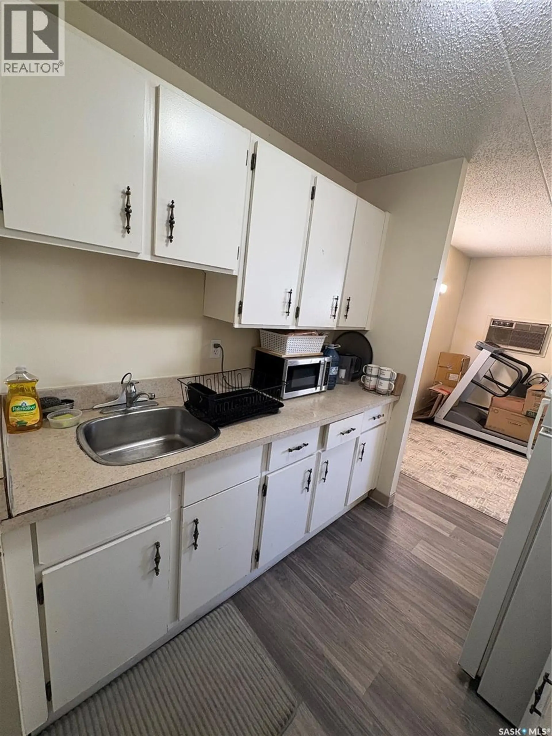 #11 35 Centennial STREET - Image 16