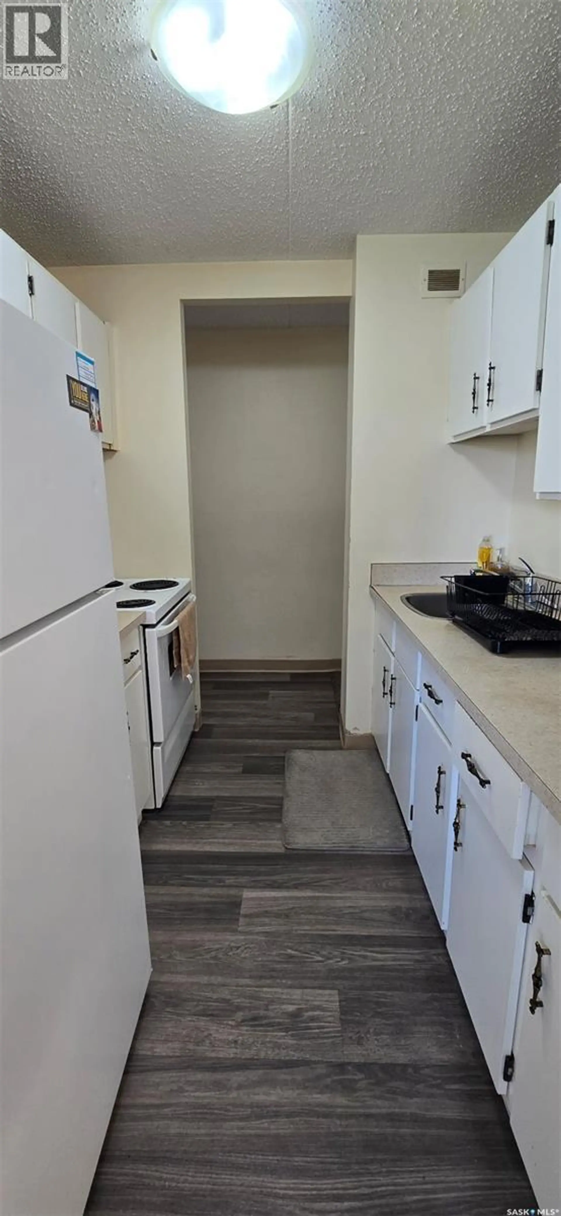 #11 35 Centennial STREET - Image 17