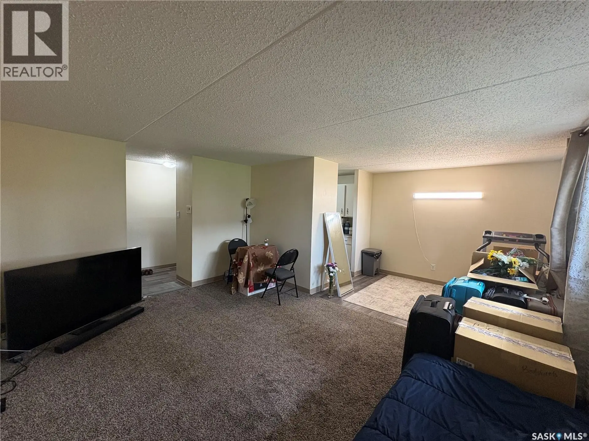 #11 35 Centennial STREET - Image 8