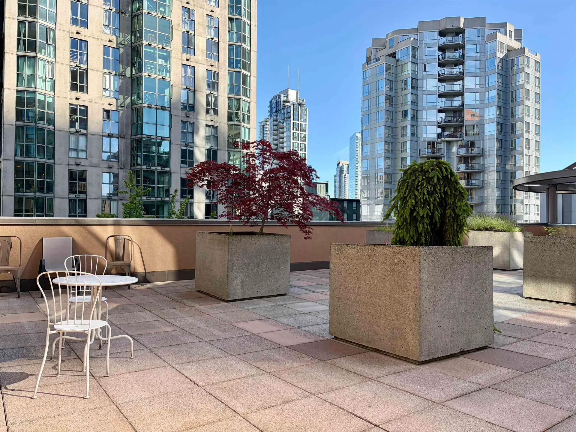 #2607 1189 Howe Street - Image 9