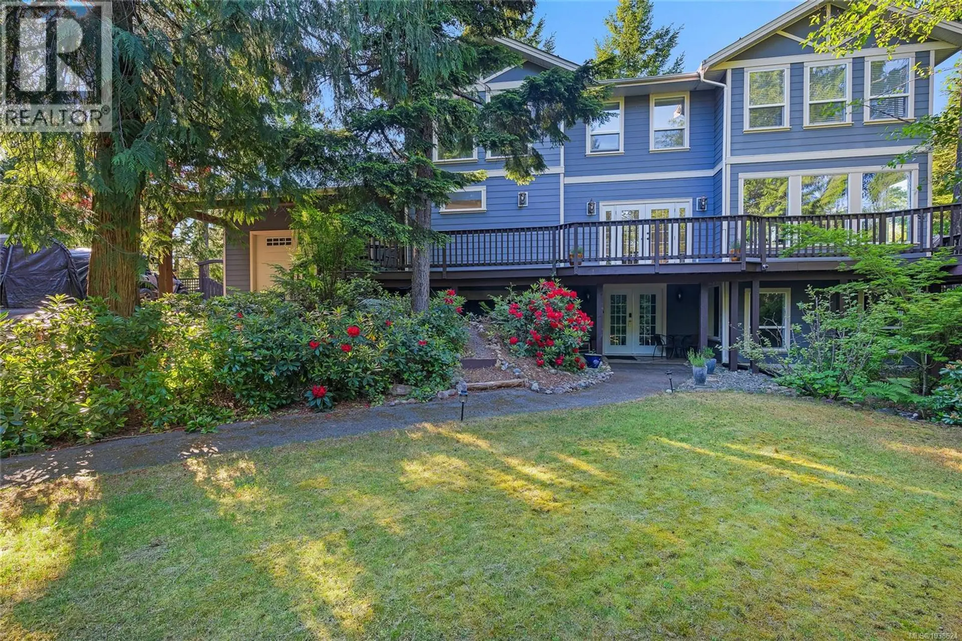Property at 1571 Meadowood Way, Qualicum Beach, BC
