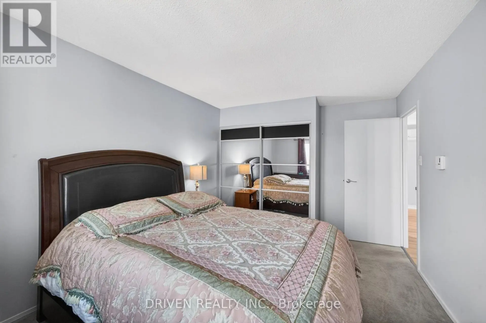 #404 158 A MCARTHUR AVENUE - Image 11
