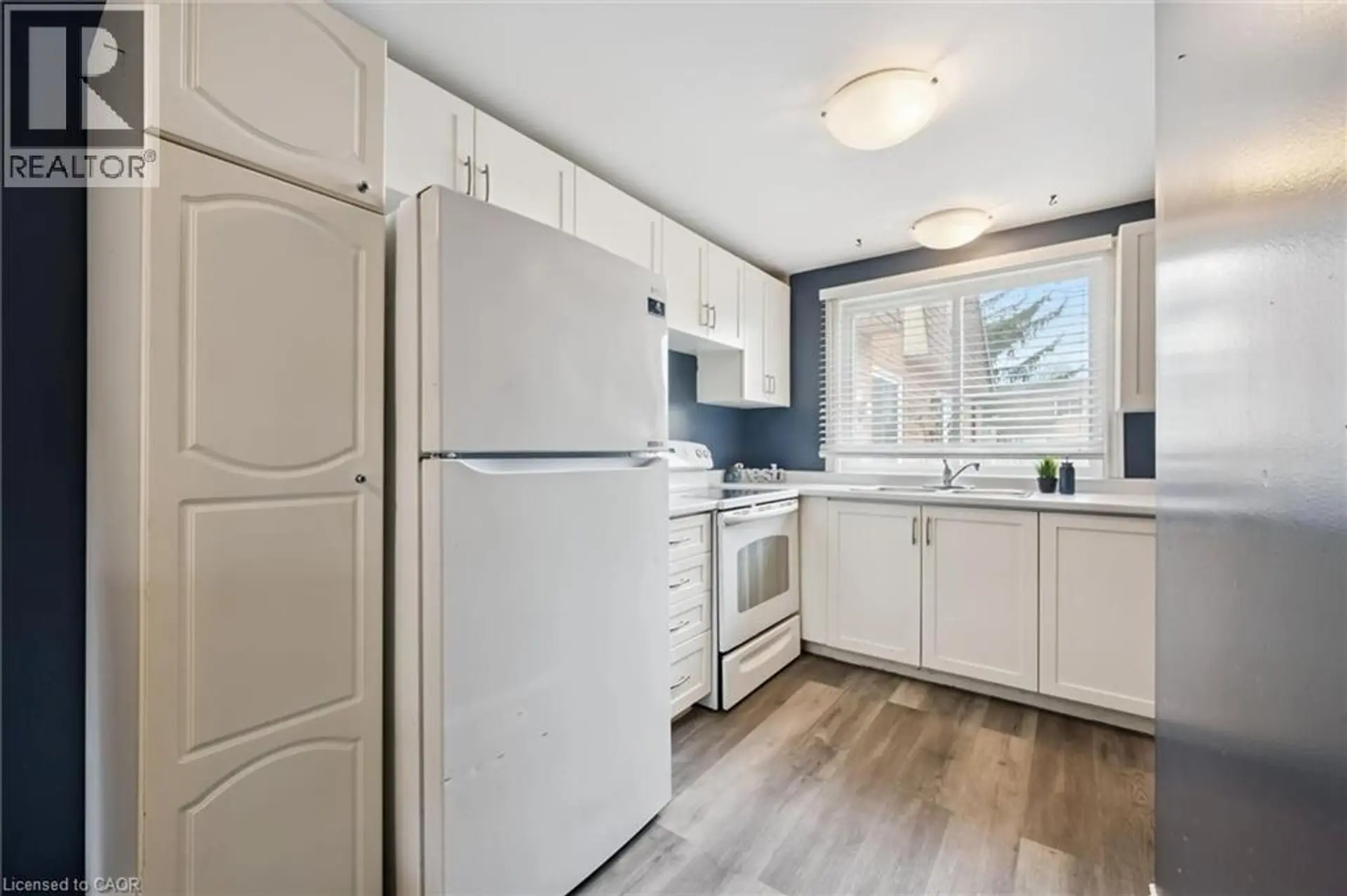 #17 120 COUNTRY CLUB Drive - Image 6
