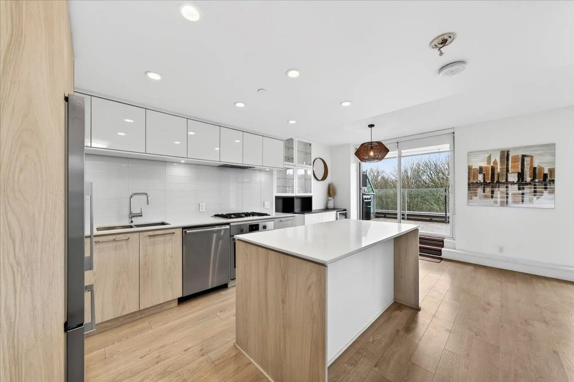 Property at #610 680 Seylynn Crescent, North Vancouver, BC