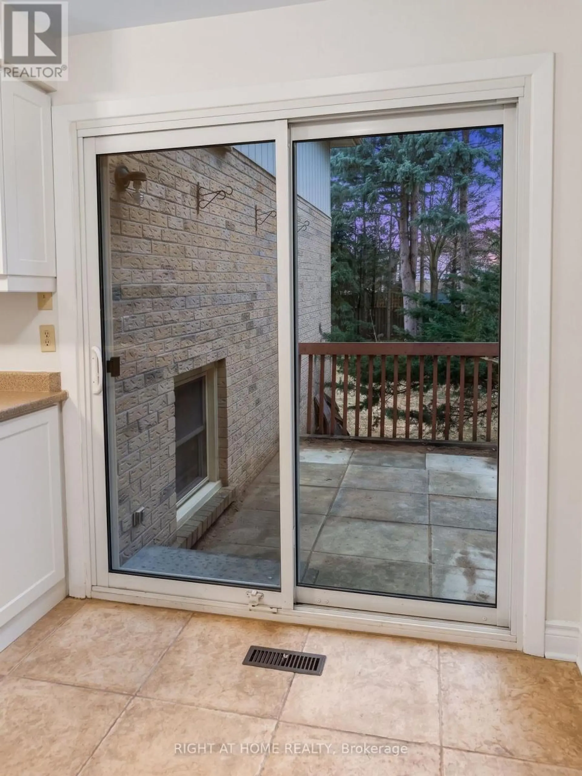 505 LONDON ROAD - Image 5
