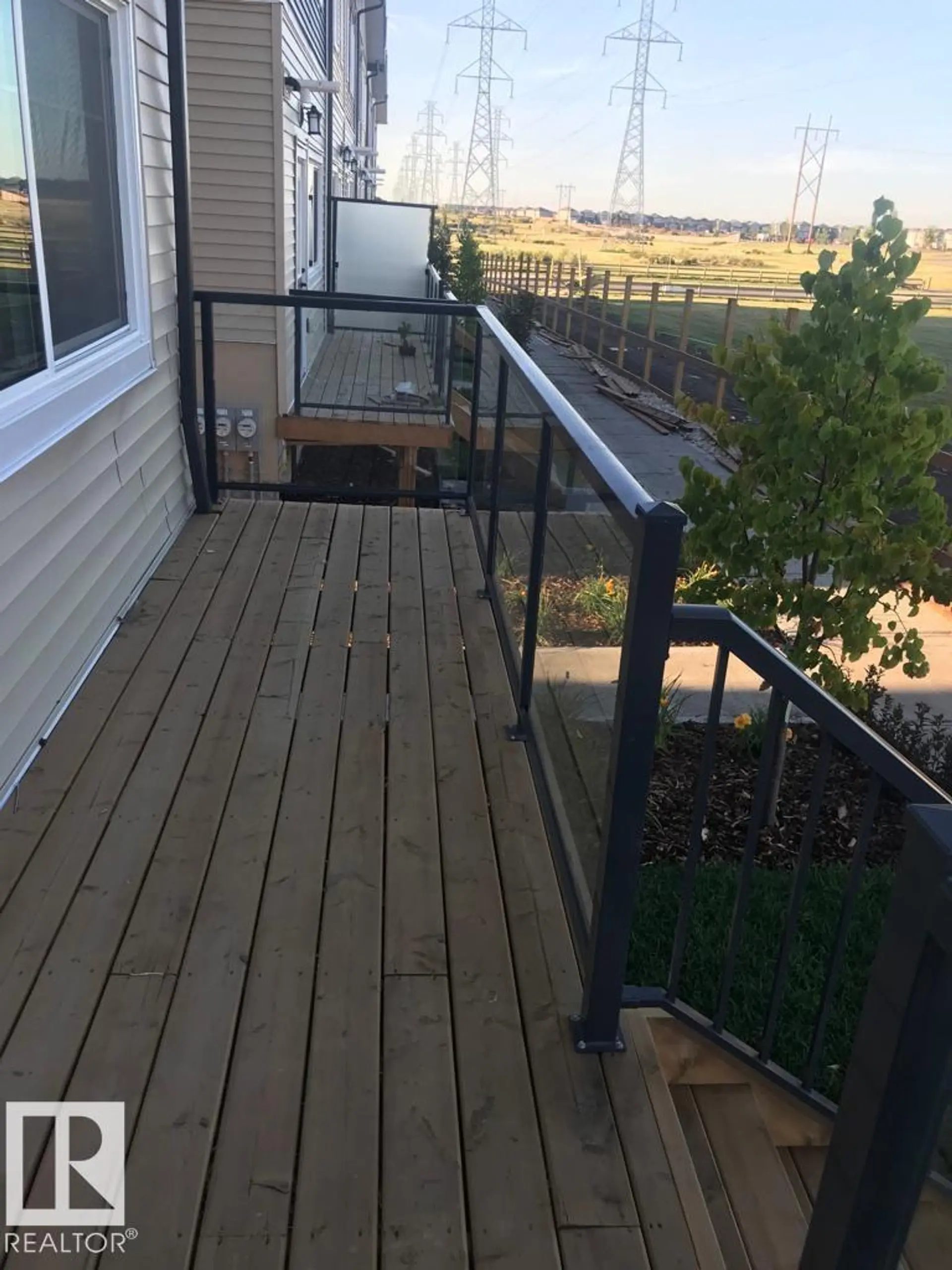 #10 2803 14 AV NW - Image 18