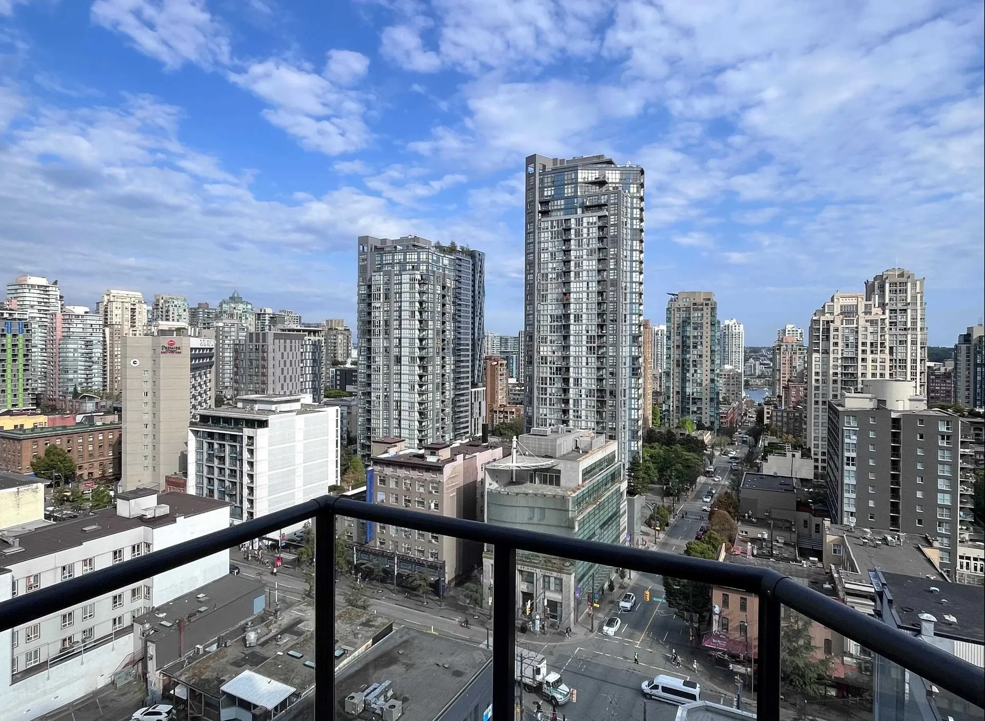 #1602 1212 Howe Street - Image 13
